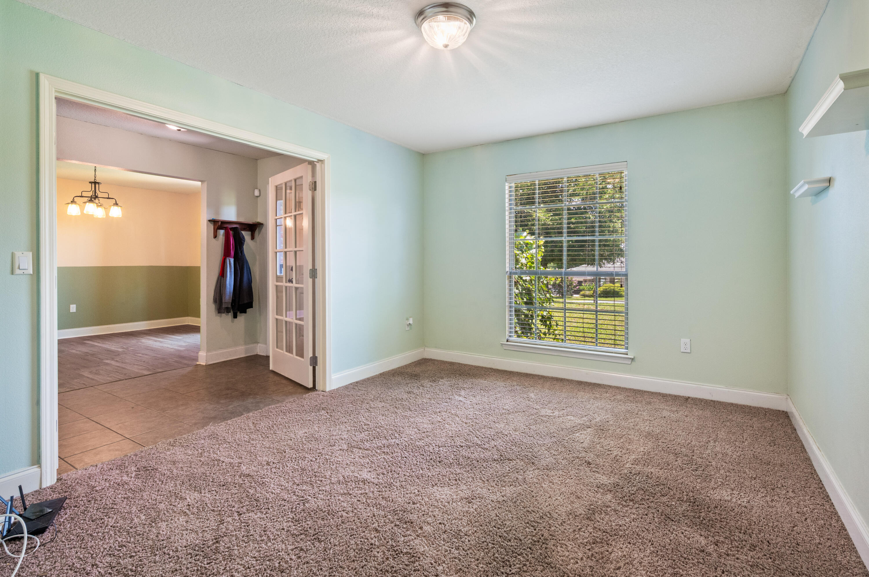 SILVER SPRINGS EST - Residential