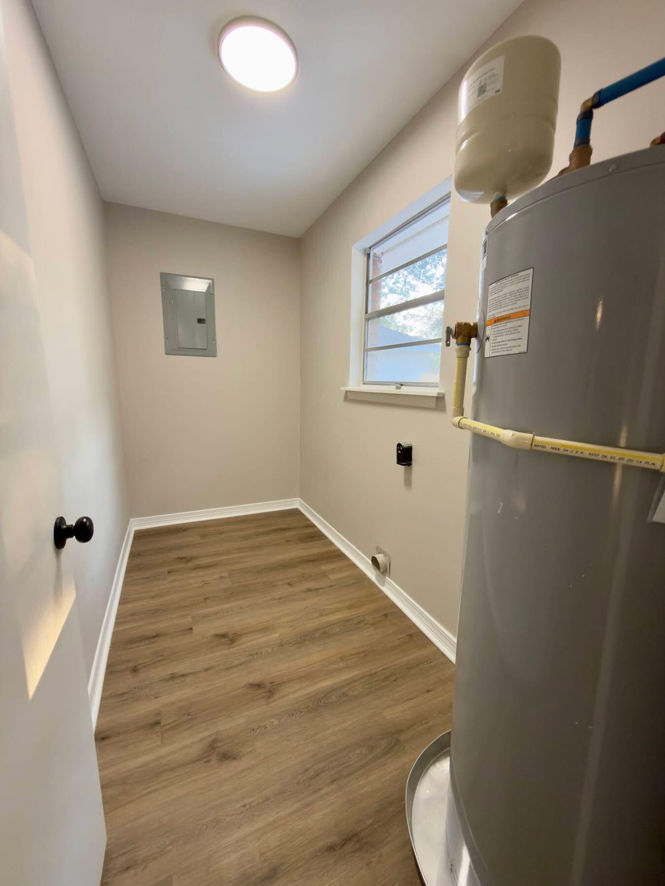 ADAMS POWELL LOT 10 BLK A - Residential