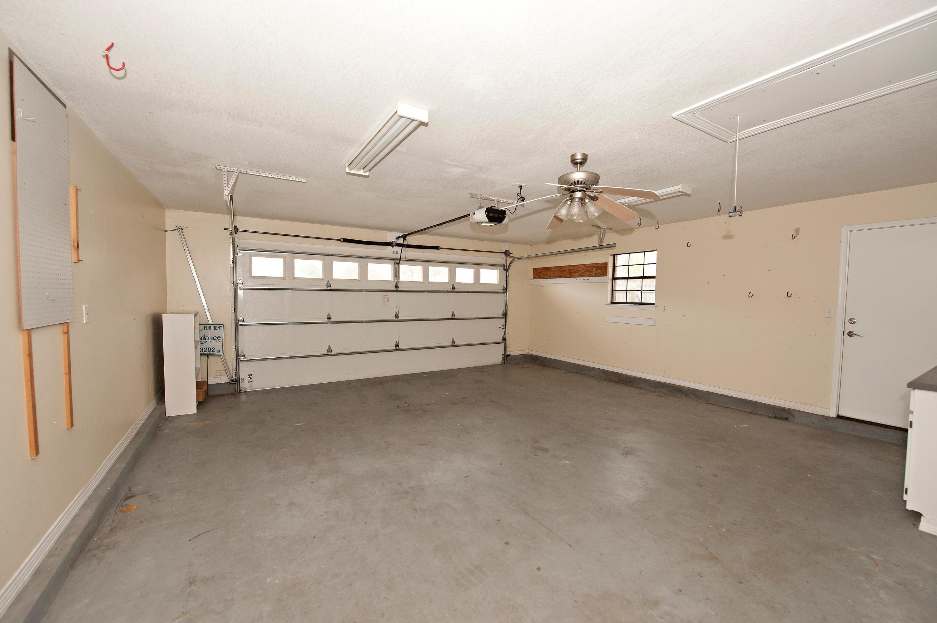 SOUND RETREAT - Residential