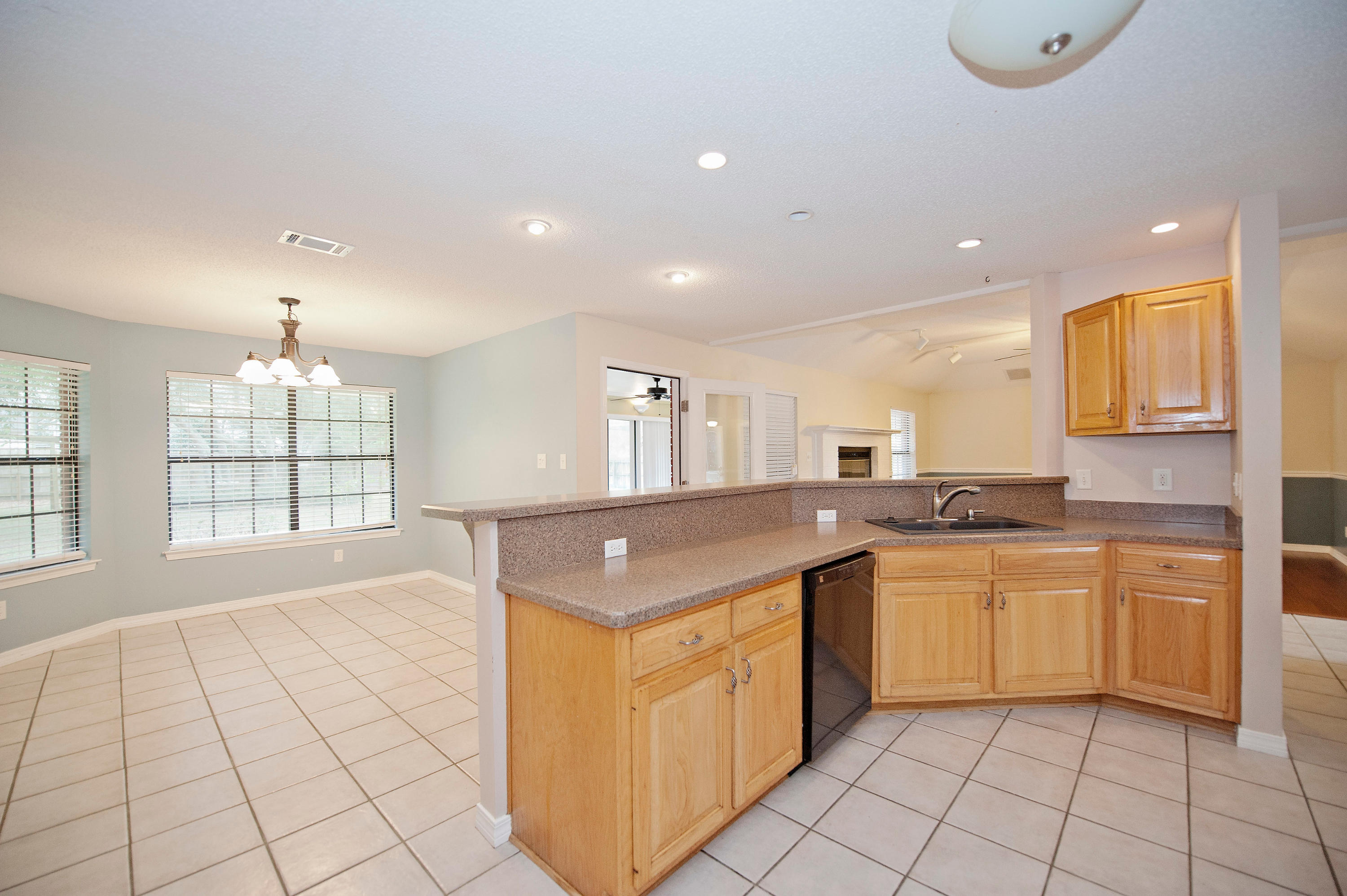 SOUND RETREAT - Residential