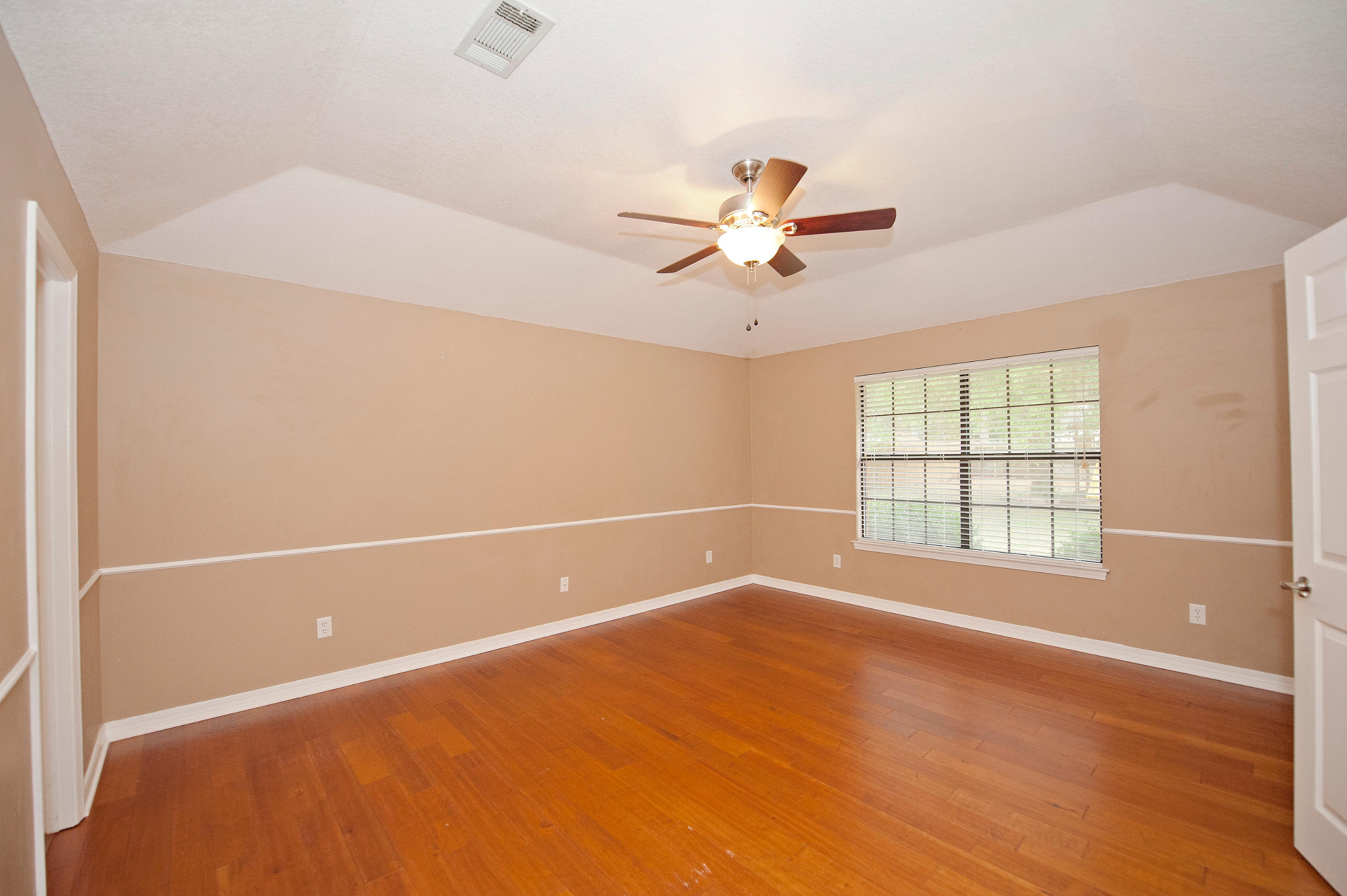 SOUND RETREAT - Residential