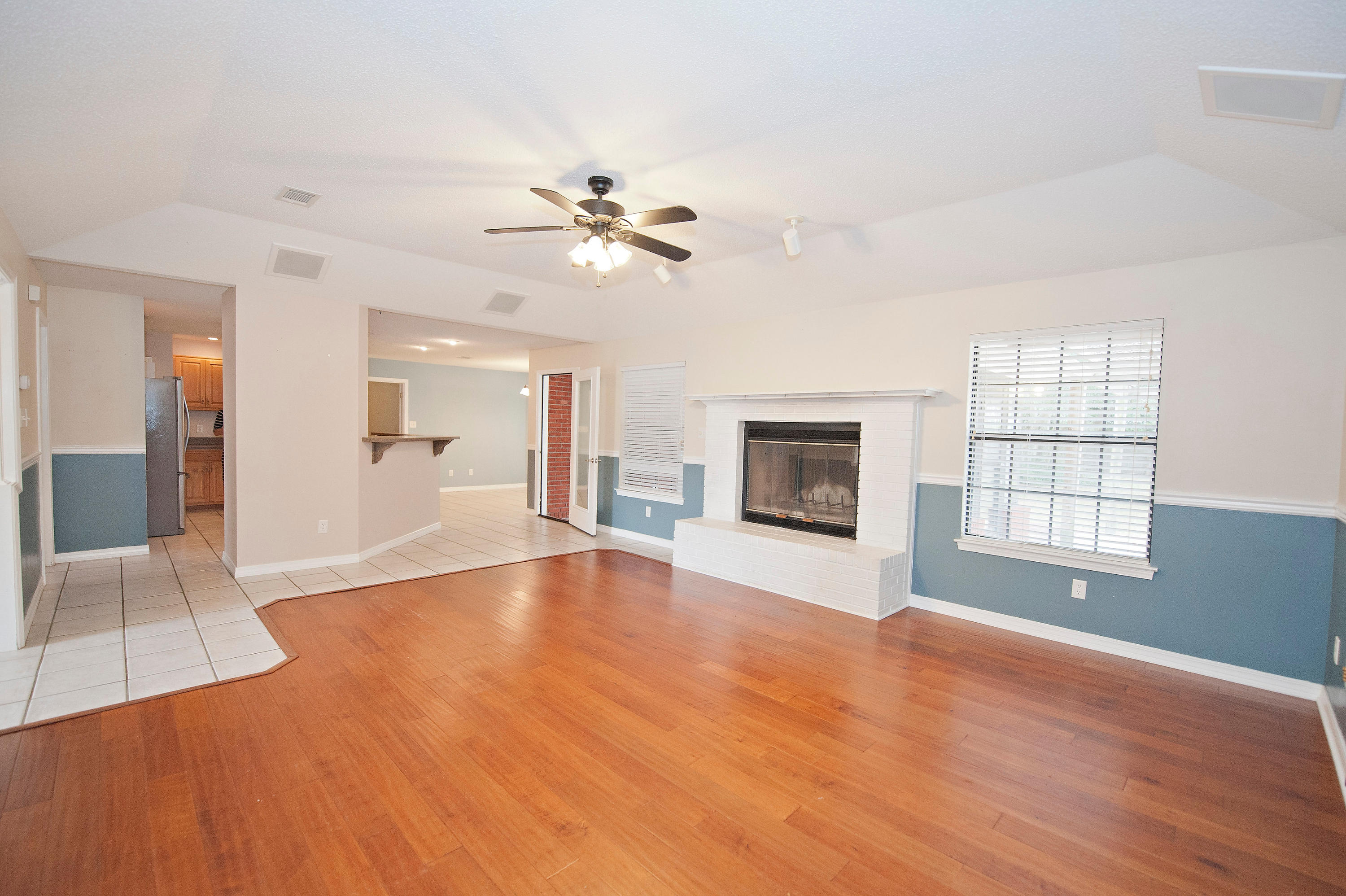 SOUND RETREAT - Residential