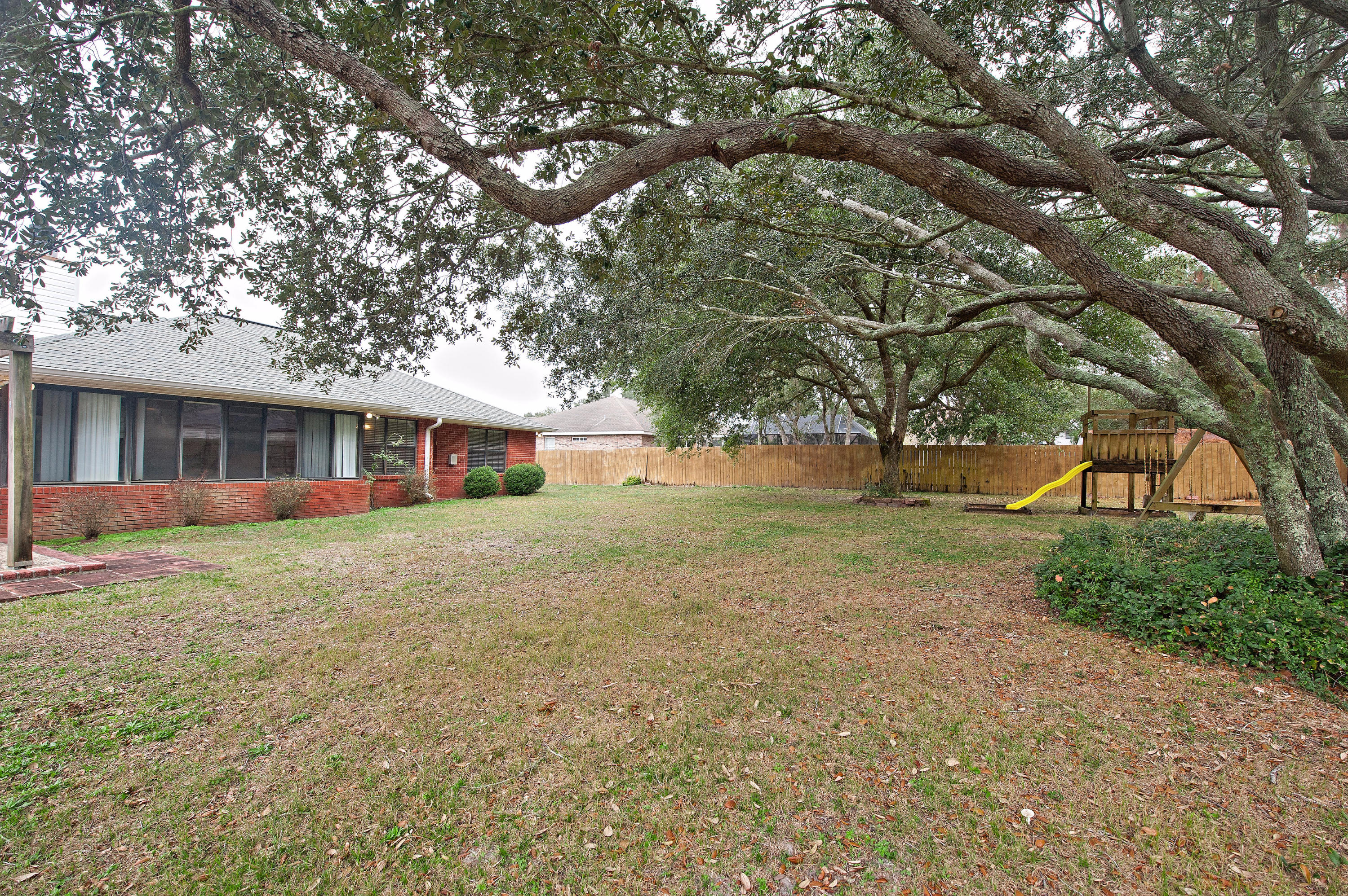 SOUND RETREAT - Residential