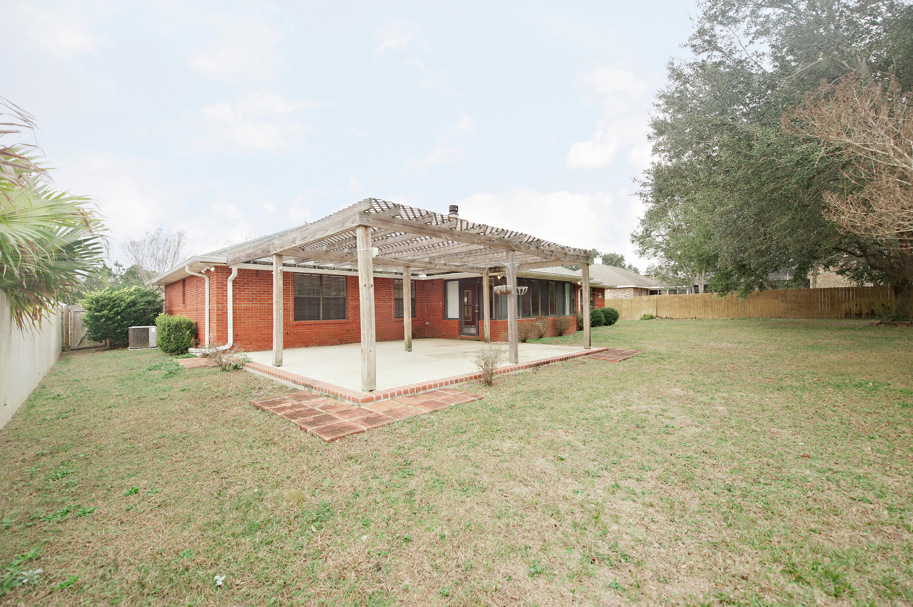 SOUND RETREAT - Residential