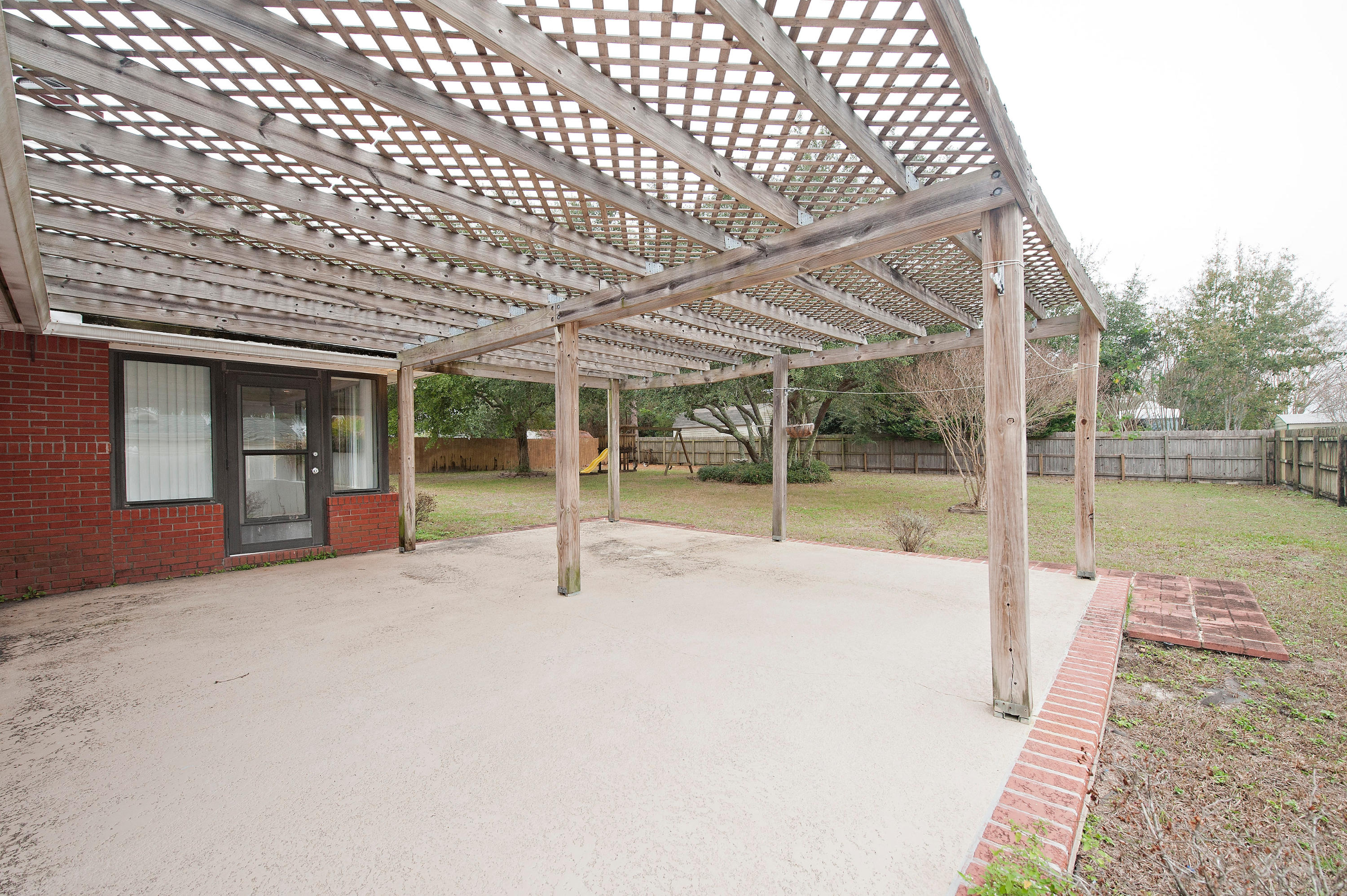 SOUND RETREAT - Residential