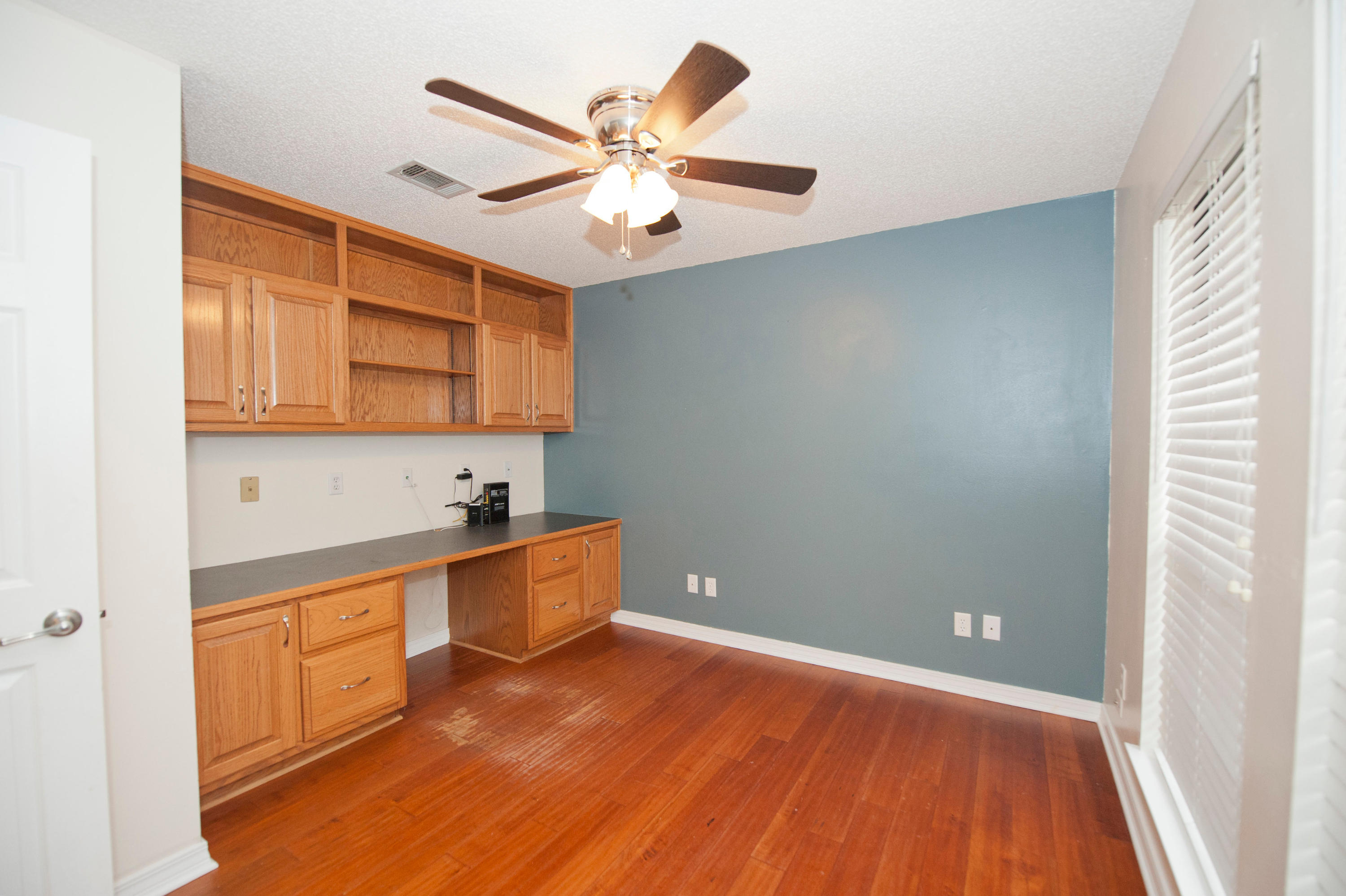 SOUND RETREAT - Residential