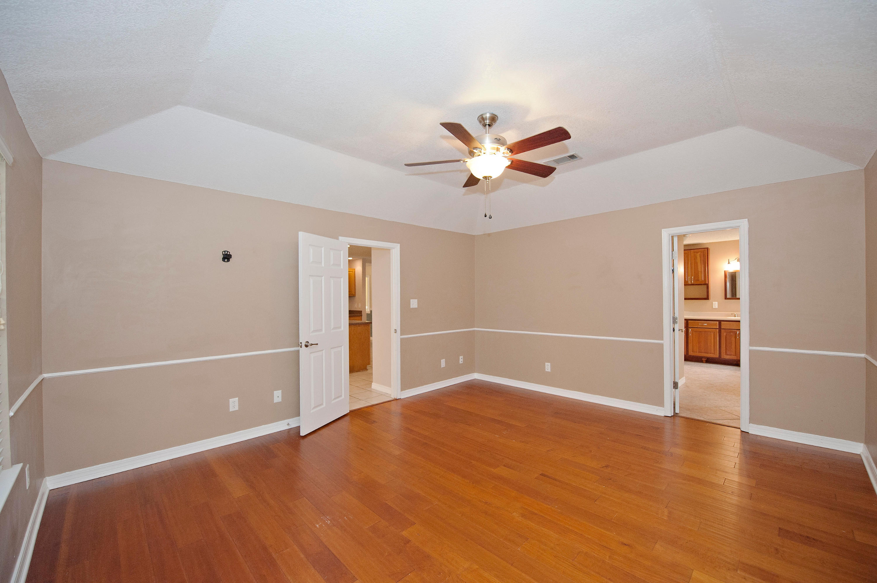 SOUND RETREAT - Residential