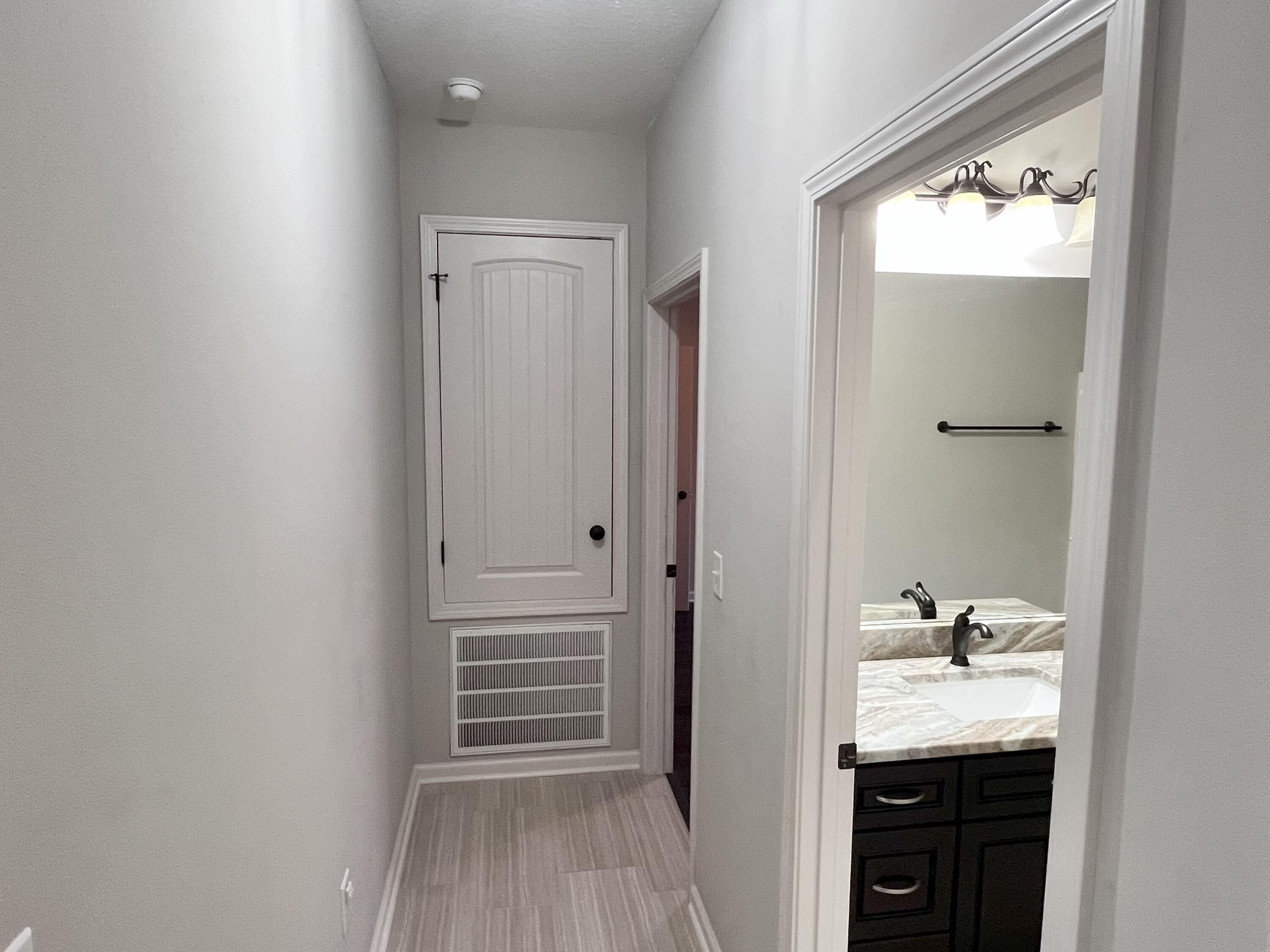 OVERLOOK AT CHESTNUT RIDGE - Residential Lease