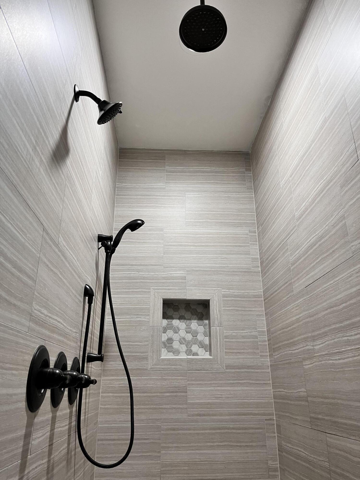 OVERLOOK AT CHESTNUT RIDGE - Residential Lease