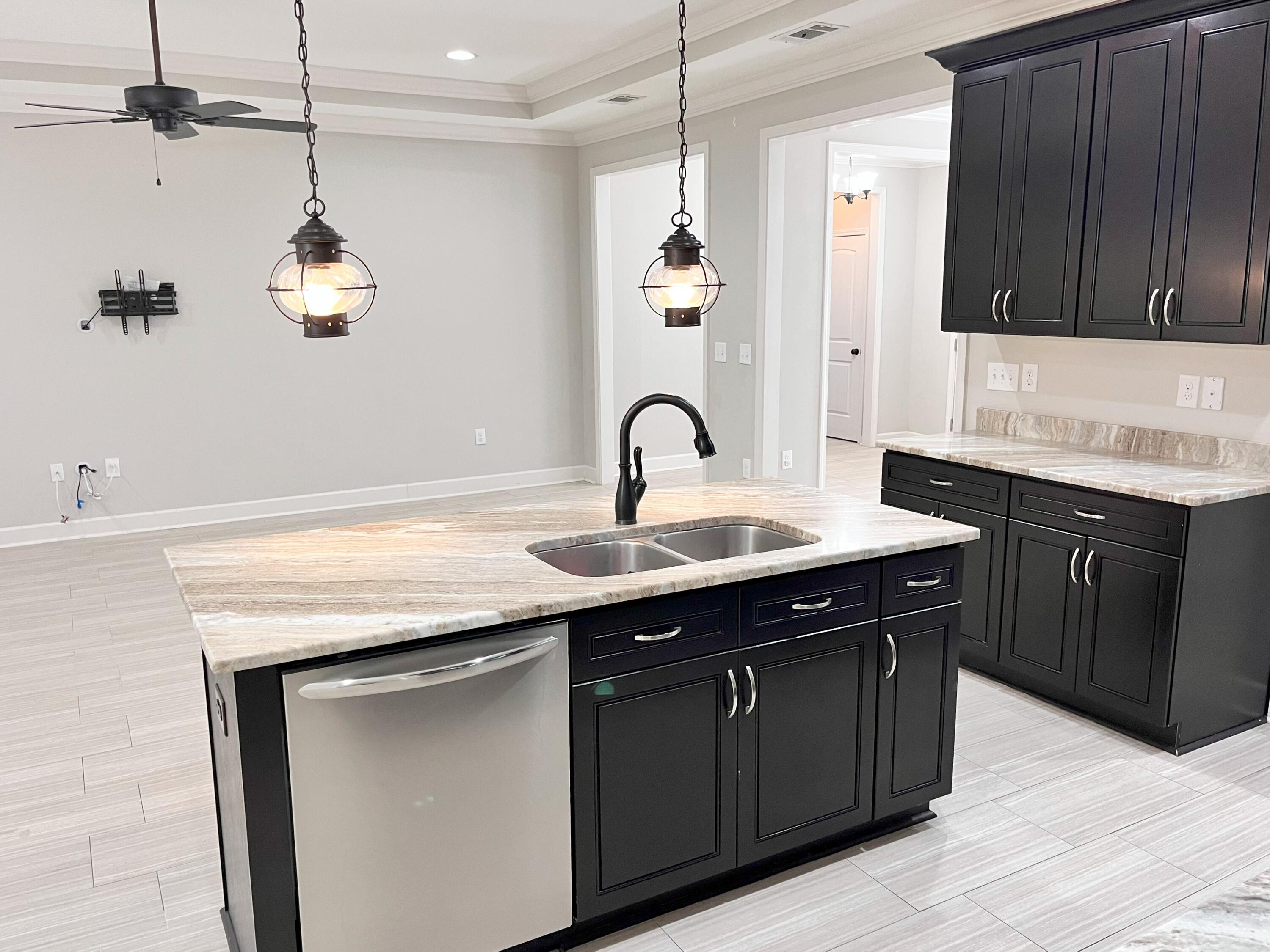 OVERLOOK AT CHESTNUT RIDGE - Residential Lease