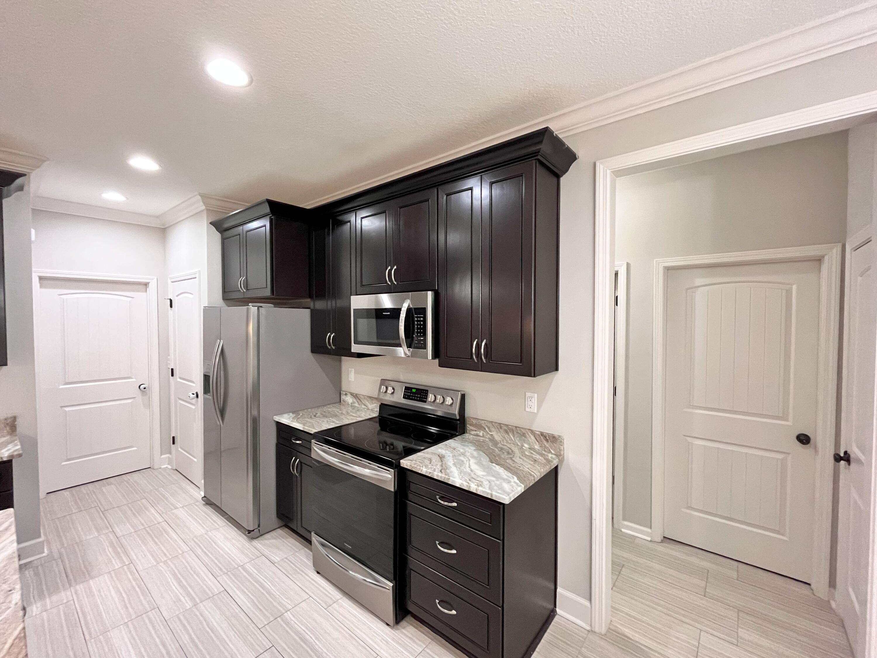 OVERLOOK AT CHESTNUT RIDGE - Residential Lease