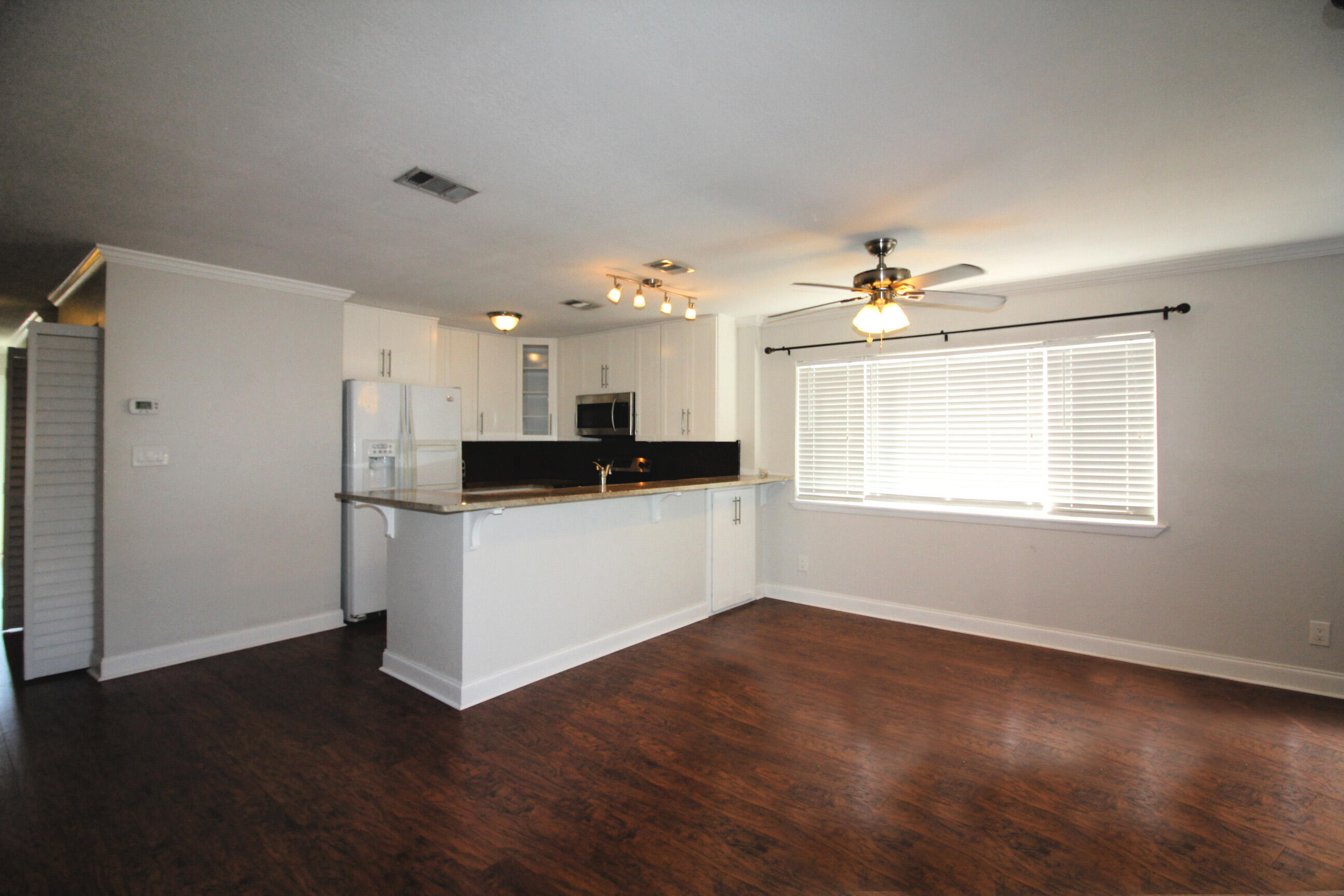ISLAND HOME CONDO - Residential