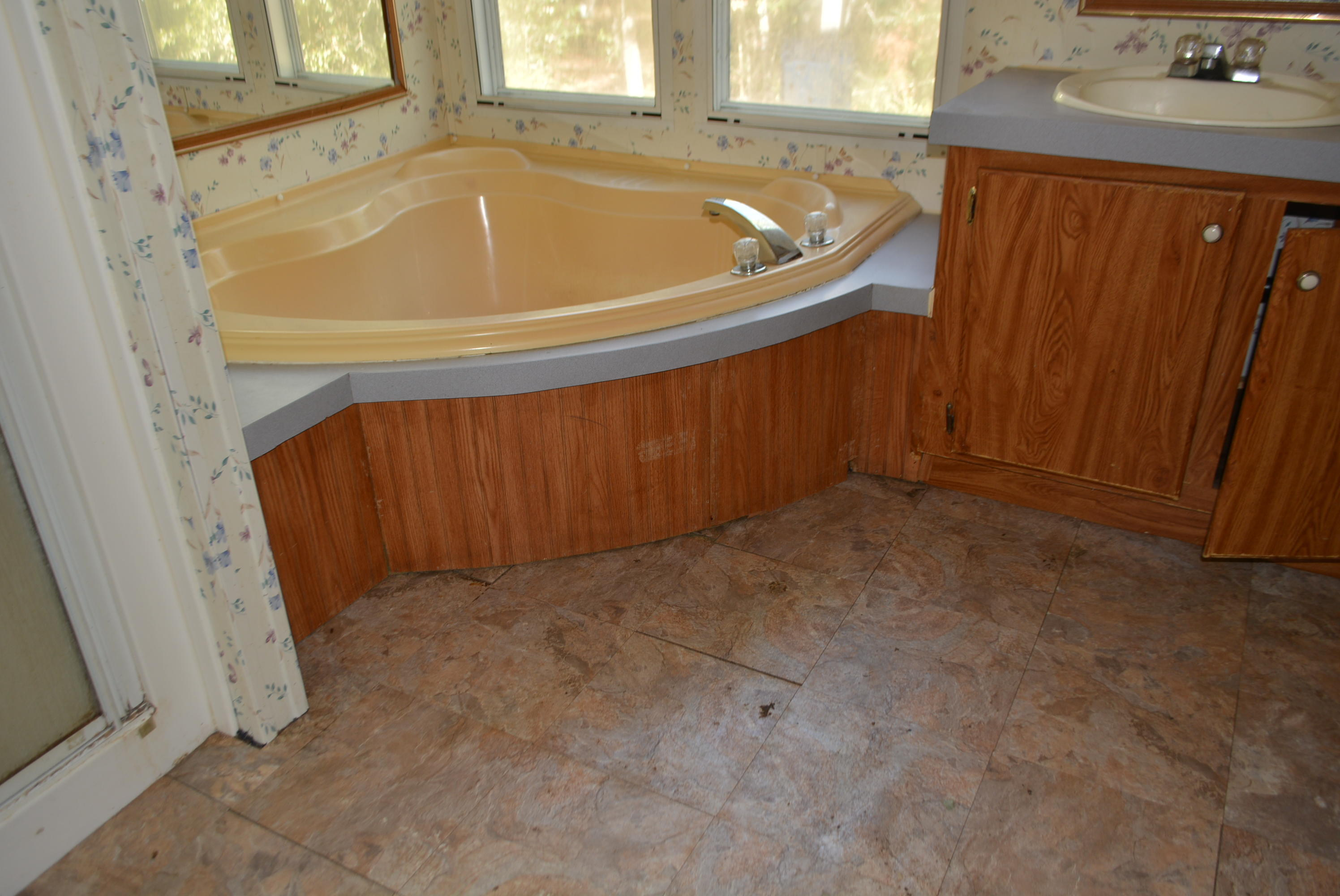 LAKE TANTARA - Residential