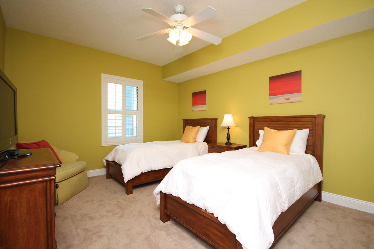 PALAZZO CONDOMINIUM - Residential