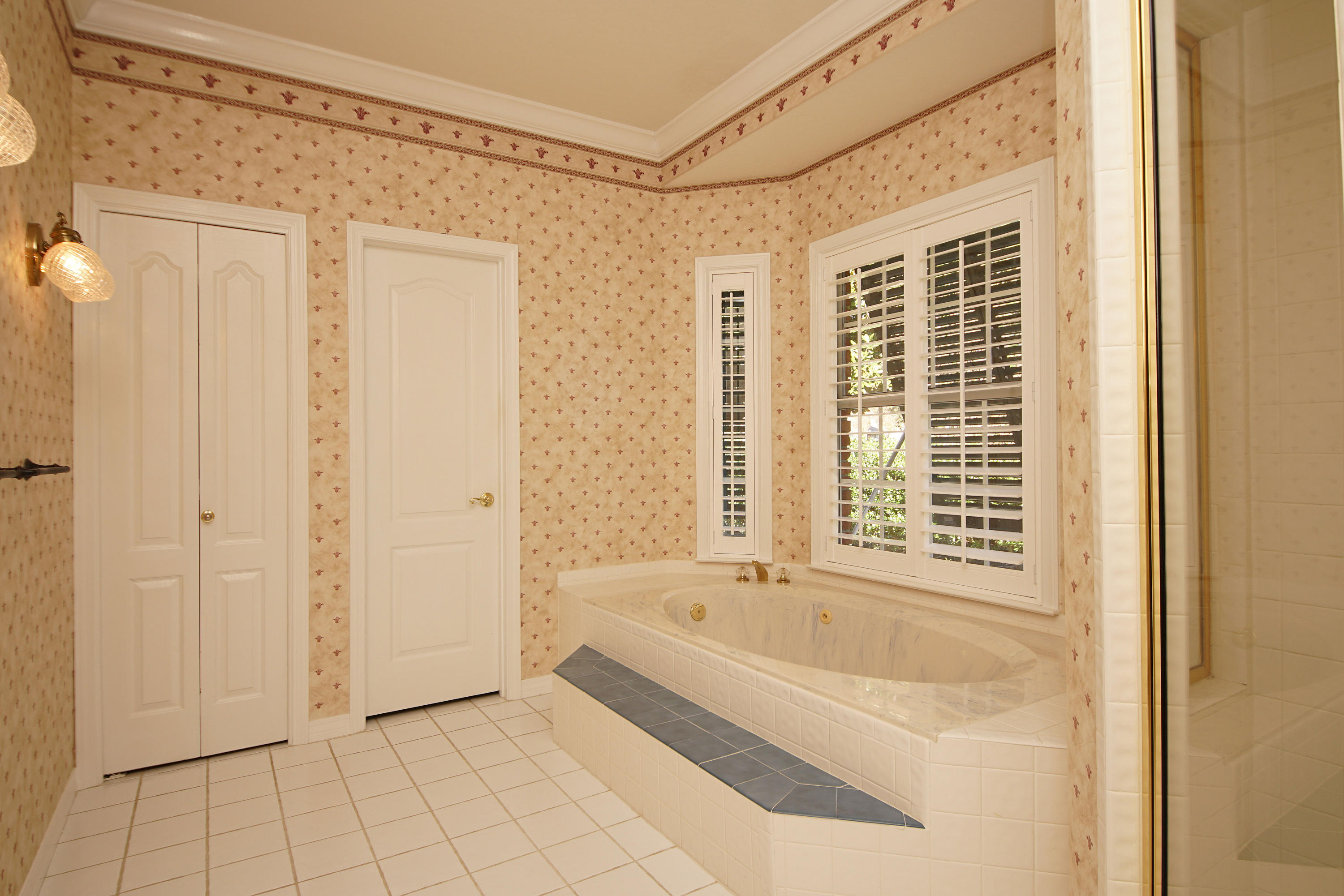 SOUTHWINDS II - Residential