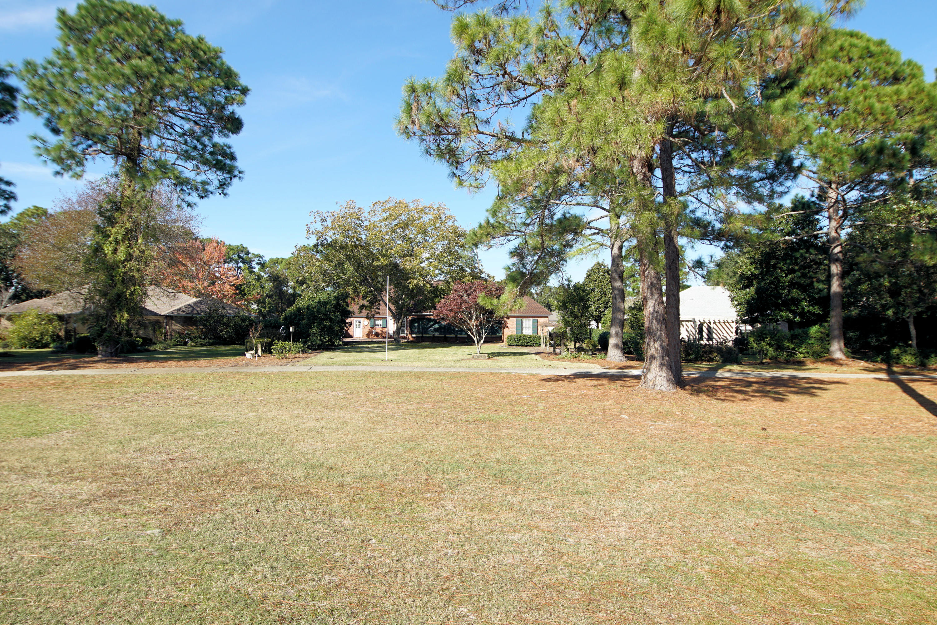 SOUTHWINDS II - Residential