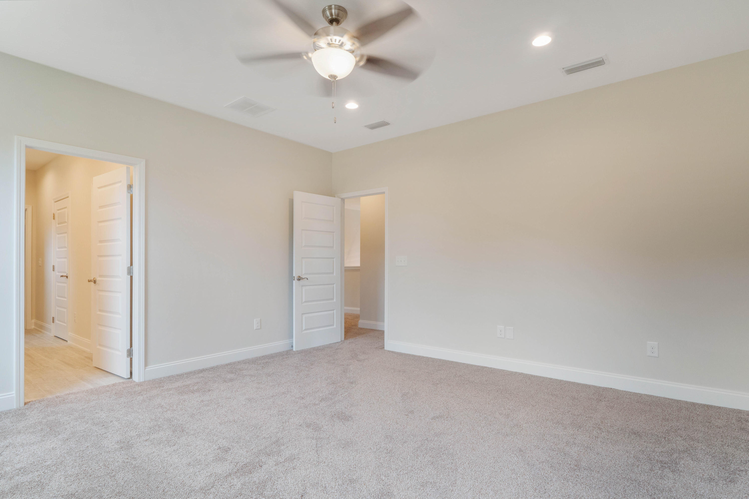 GOLF VILLA CONDOMINIUMS AT BLUEWATER BAY - Residential