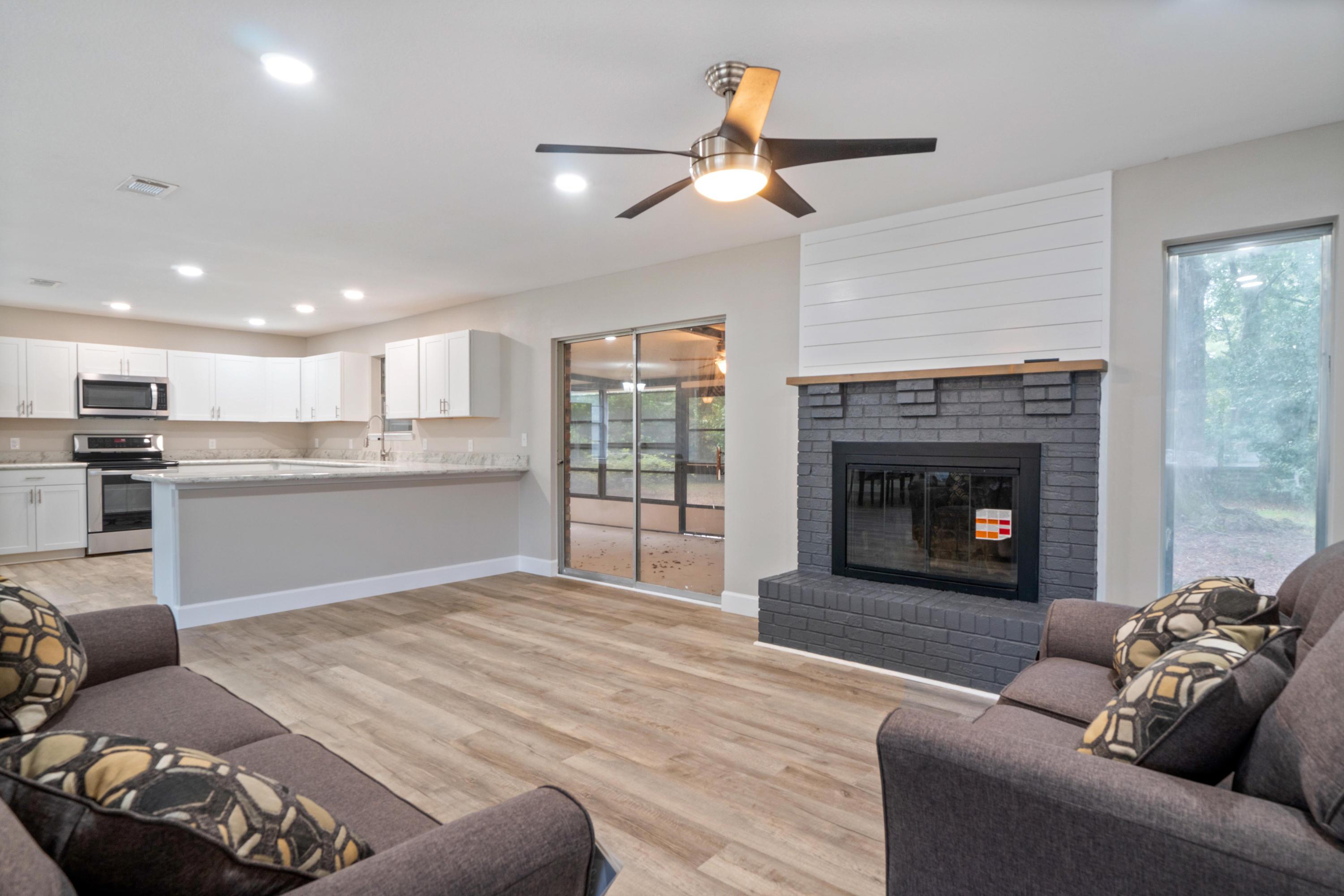 NICEVILLE PINES - Residential