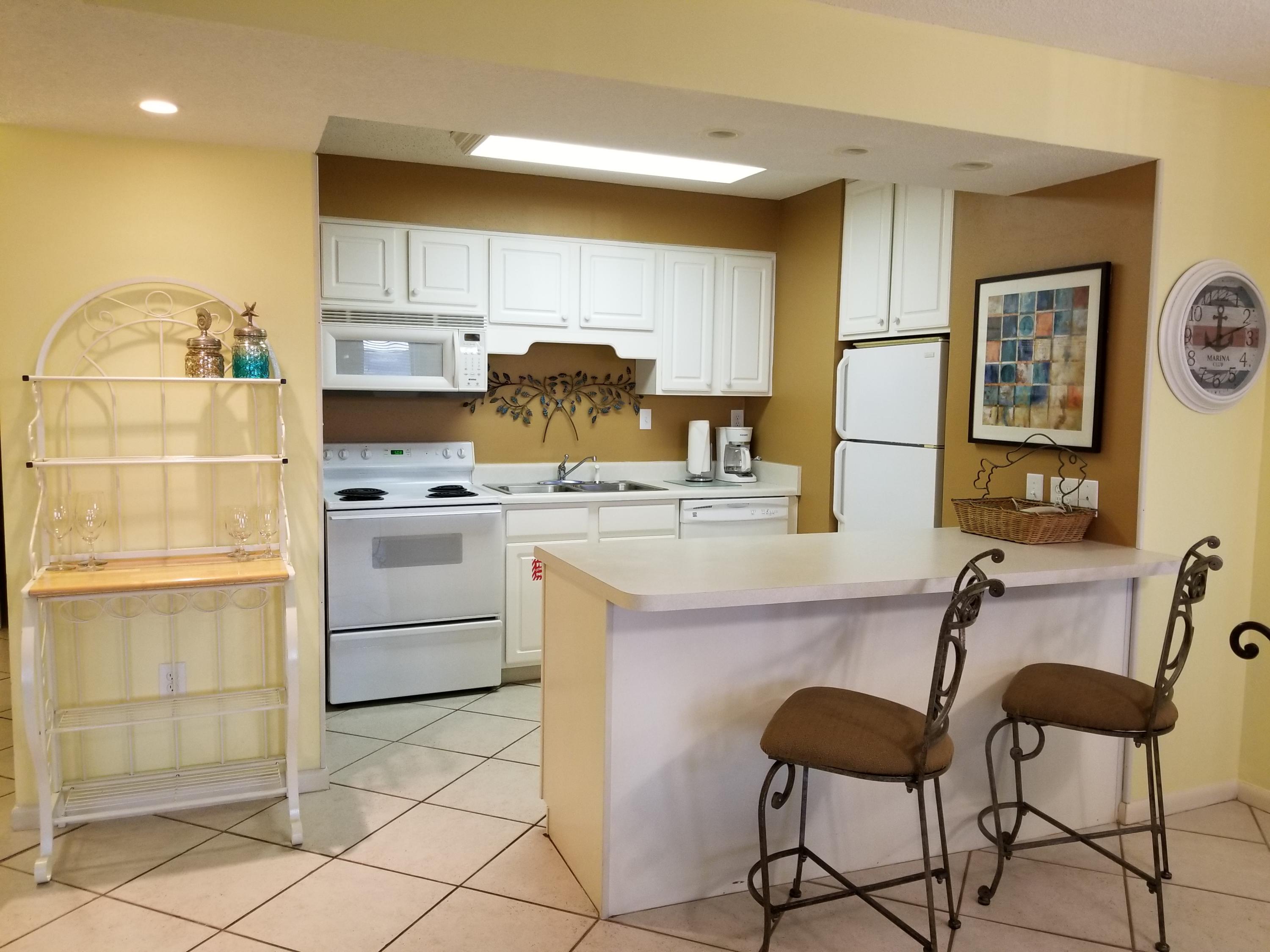 Jetty East Condominium - Residential