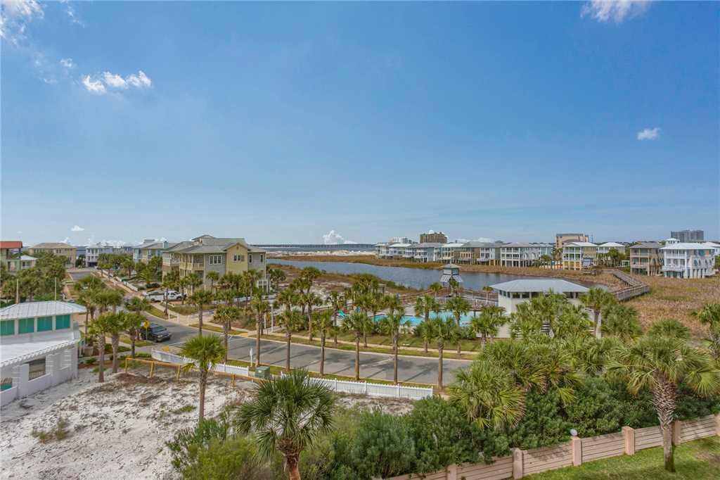 Jetty East Condominium - Residential