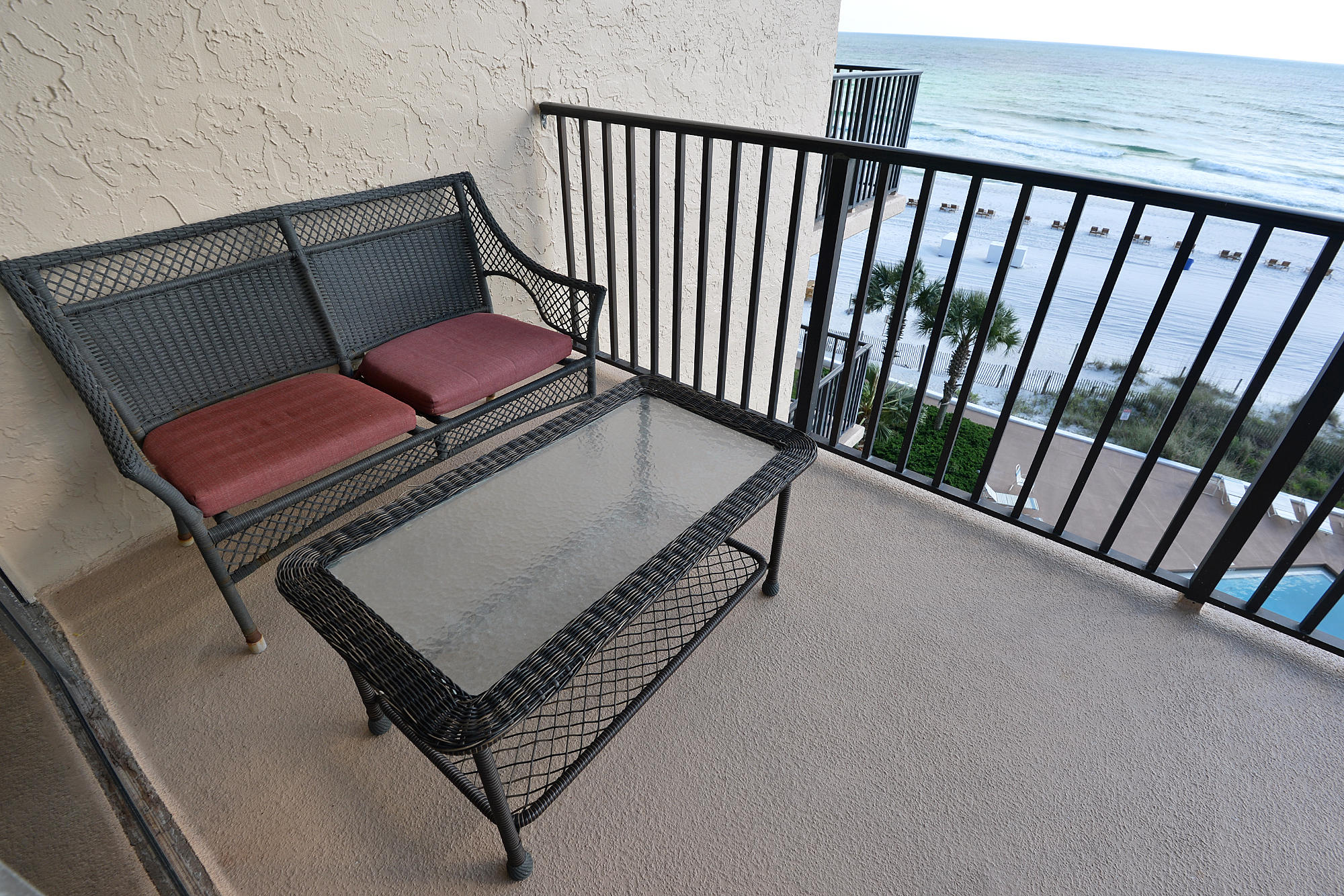 PELICAN WALK - Residential