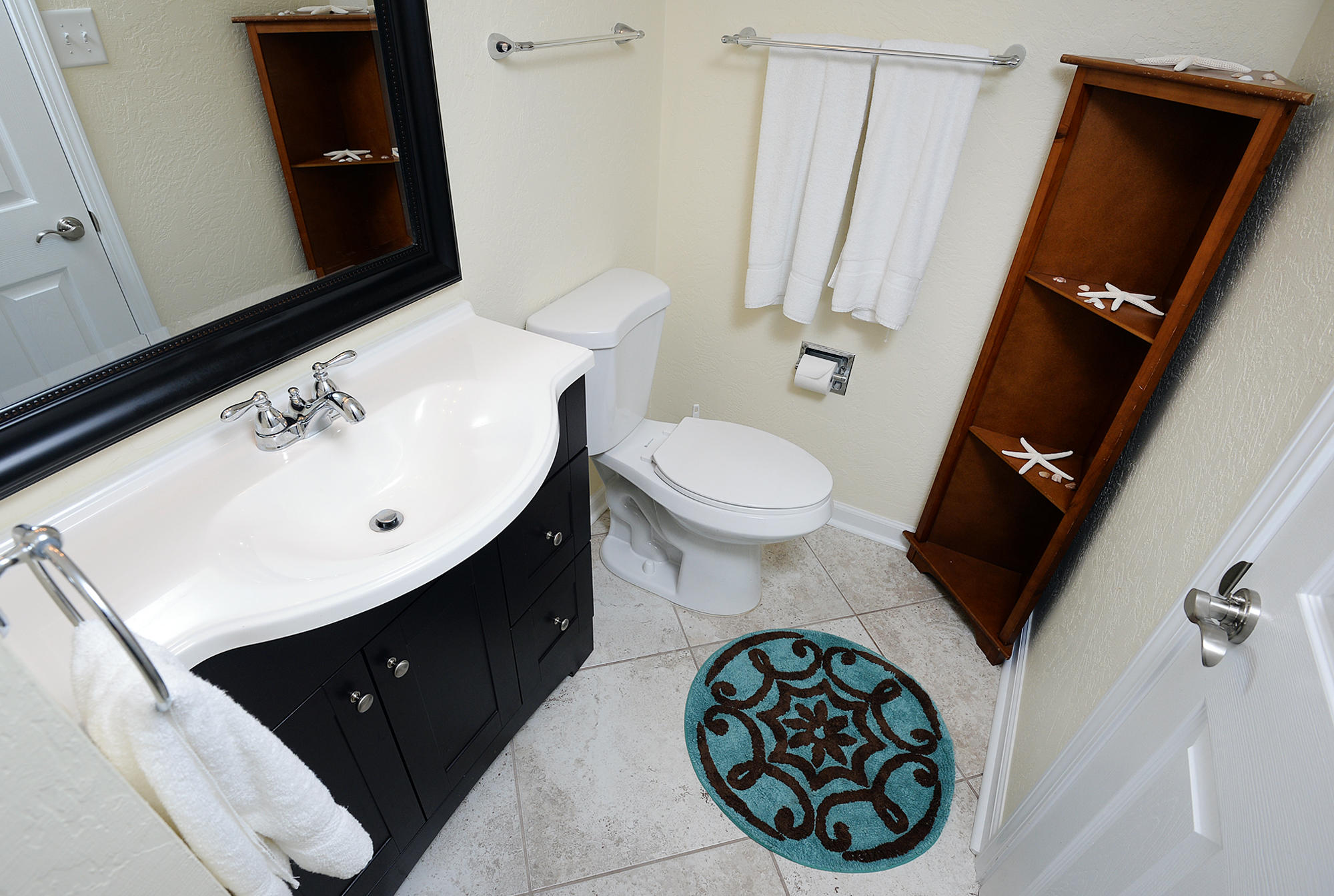 PELICAN WALK - Residential