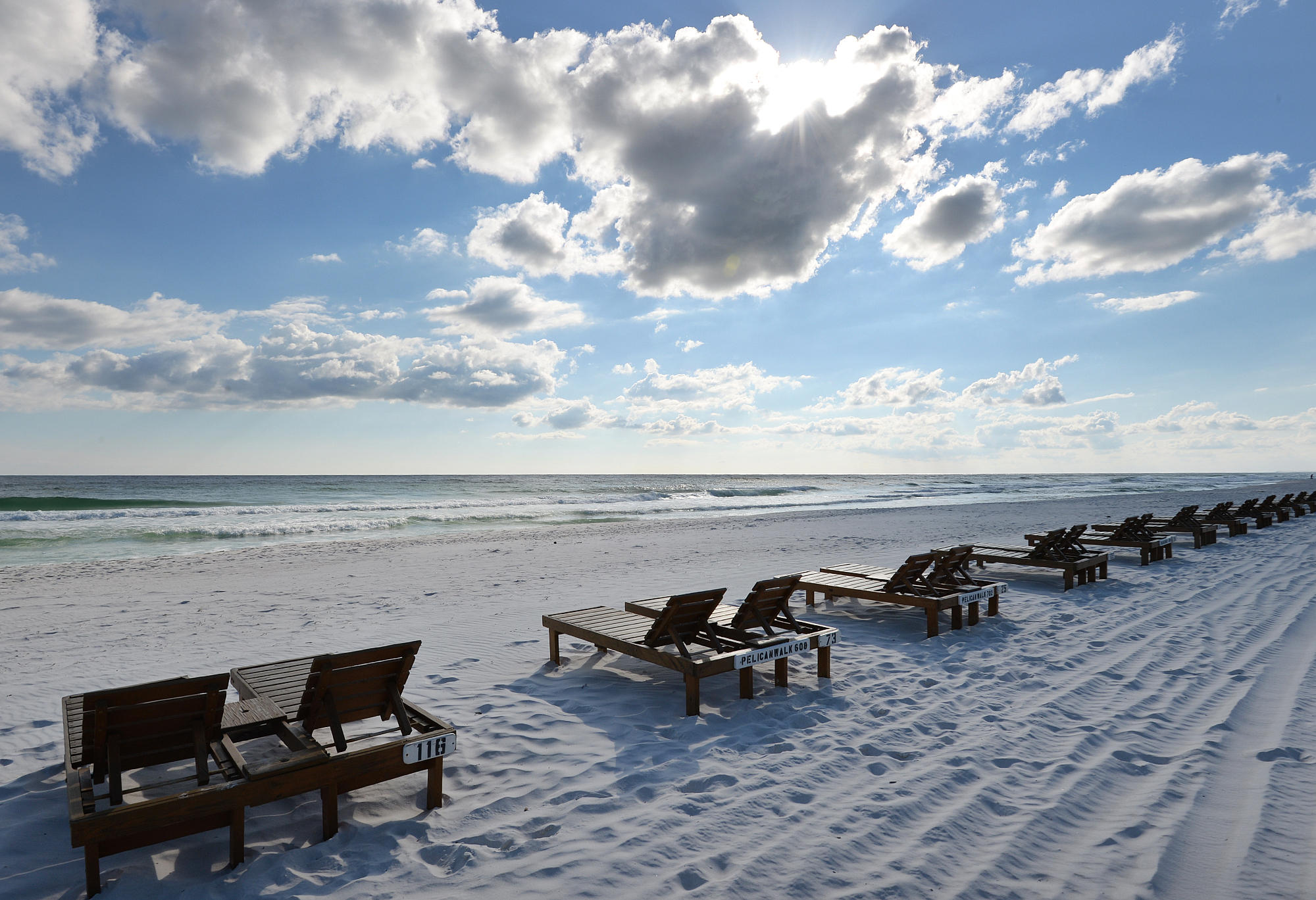 PELICAN WALK - Residential