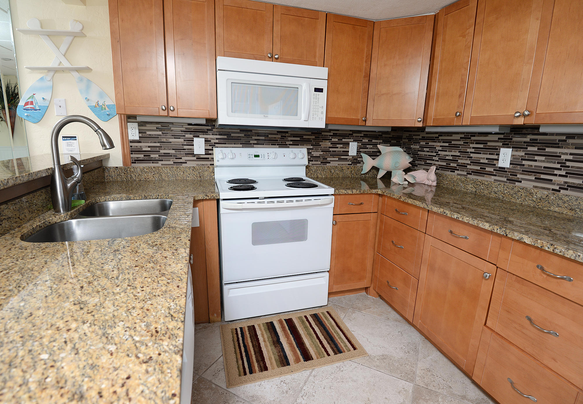 PELICAN WALK - Residential