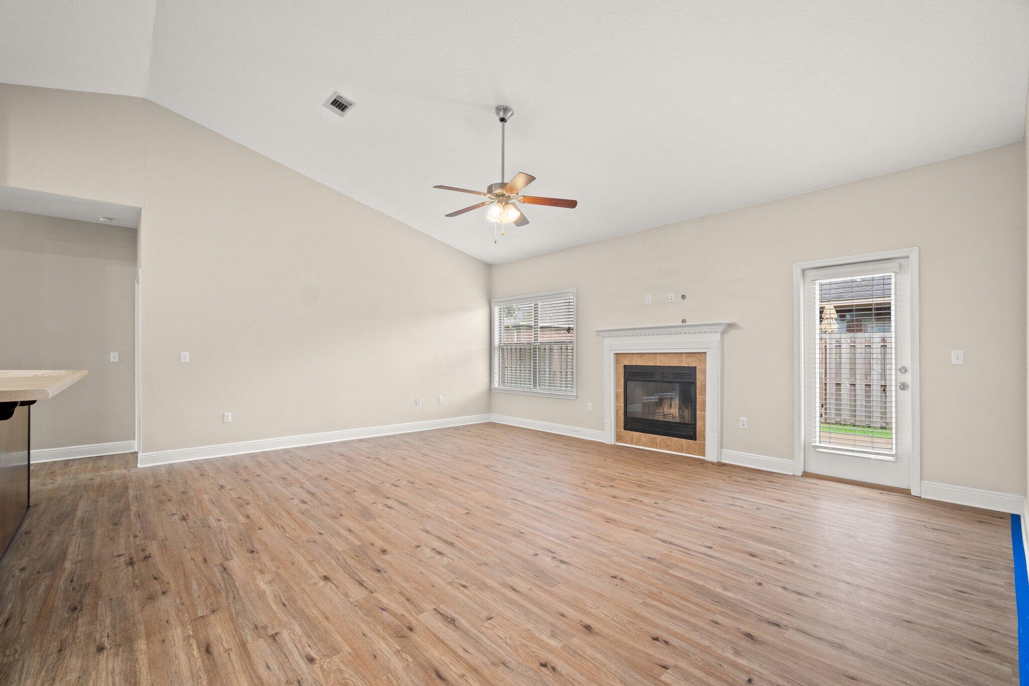 PEACH CREEK PH 1 - Residential Lease