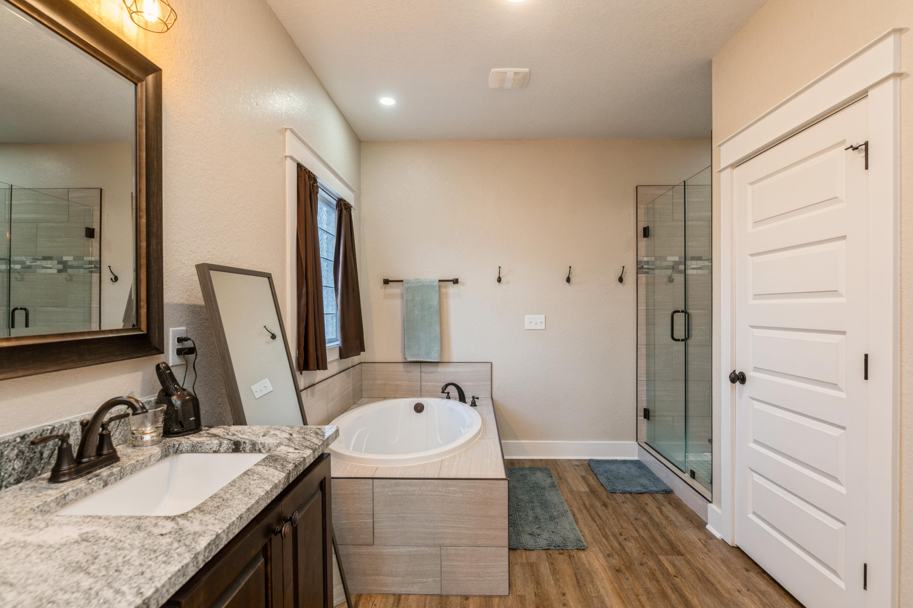 MOSSY OAKS - Residential