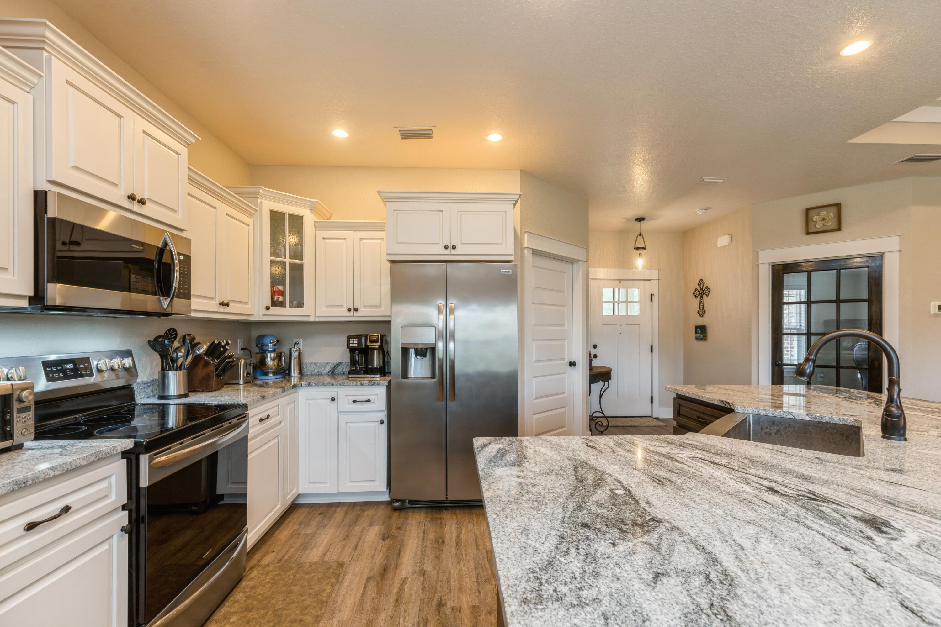 MOSSY OAKS - Residential