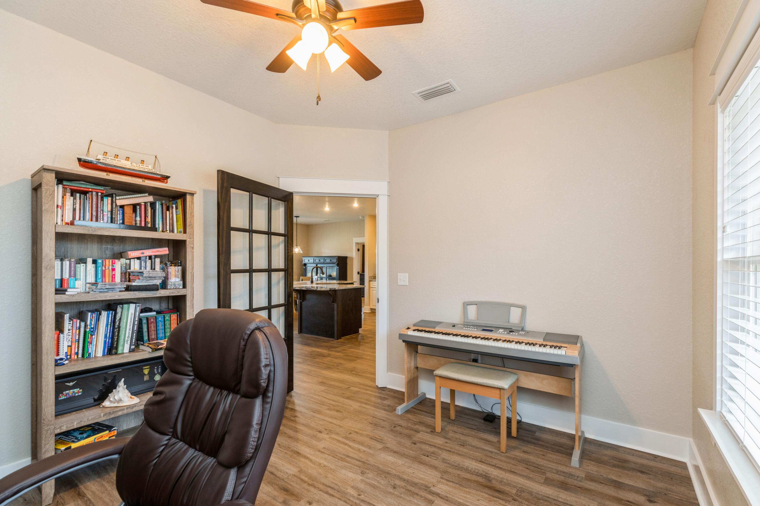 MOSSY OAKS - Residential