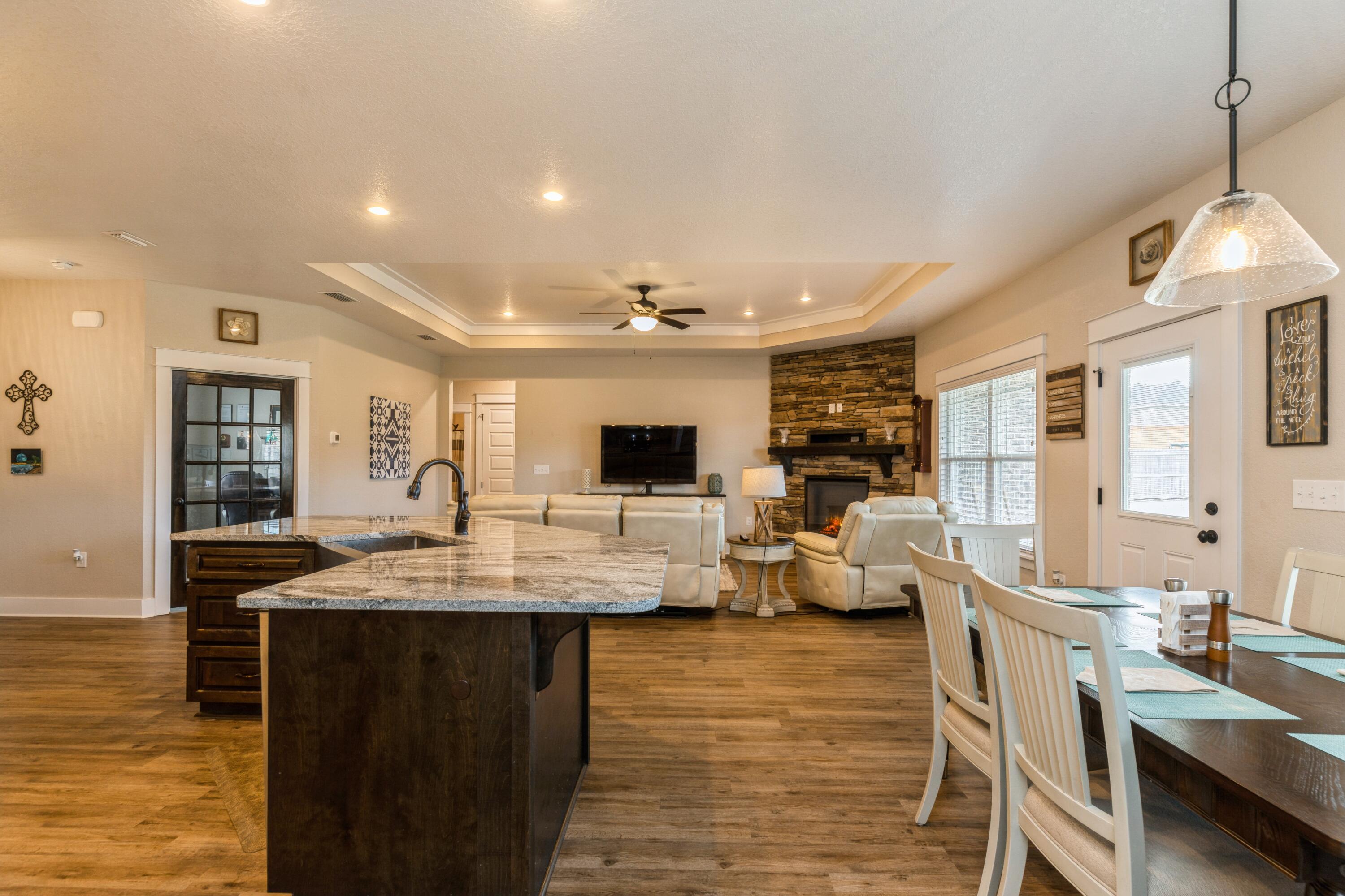 MOSSY OAKS - Residential