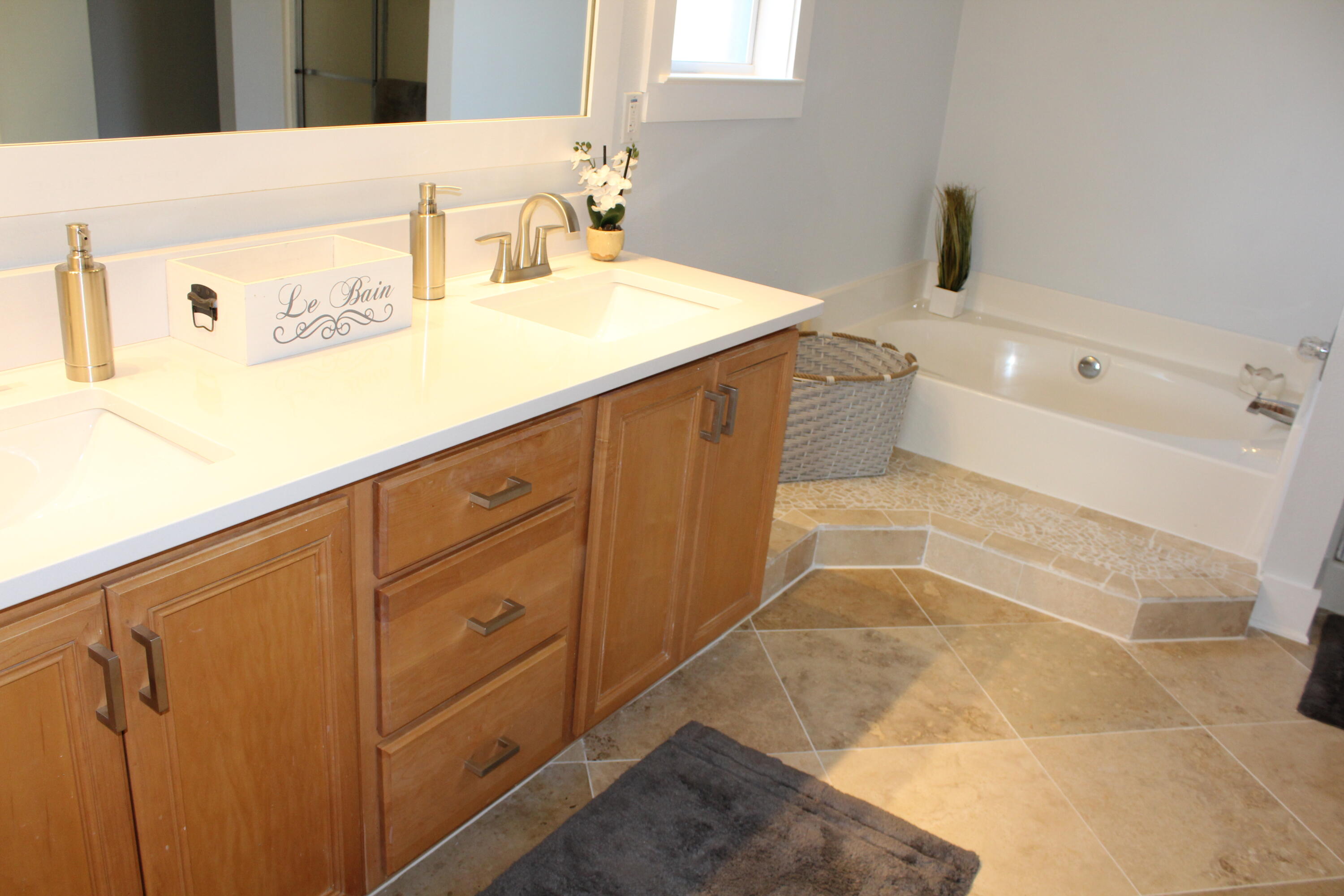 MAGNOLIA LAKE ESTATES (PHASE IV) - Residential