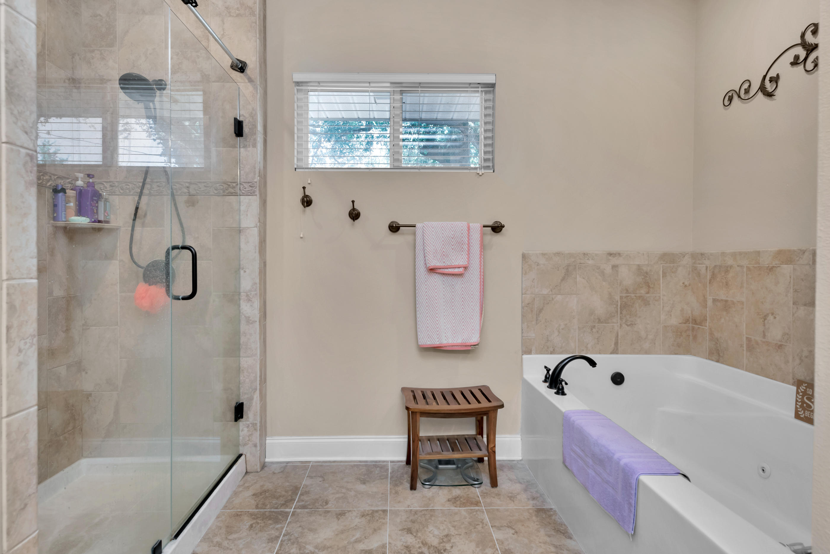 RACETRACK ROAD - Residential