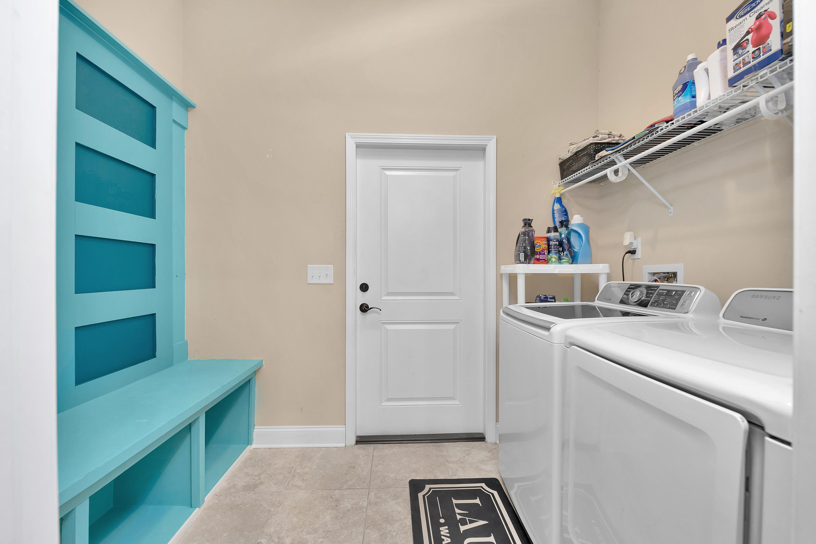 RACETRACK ROAD - Residential