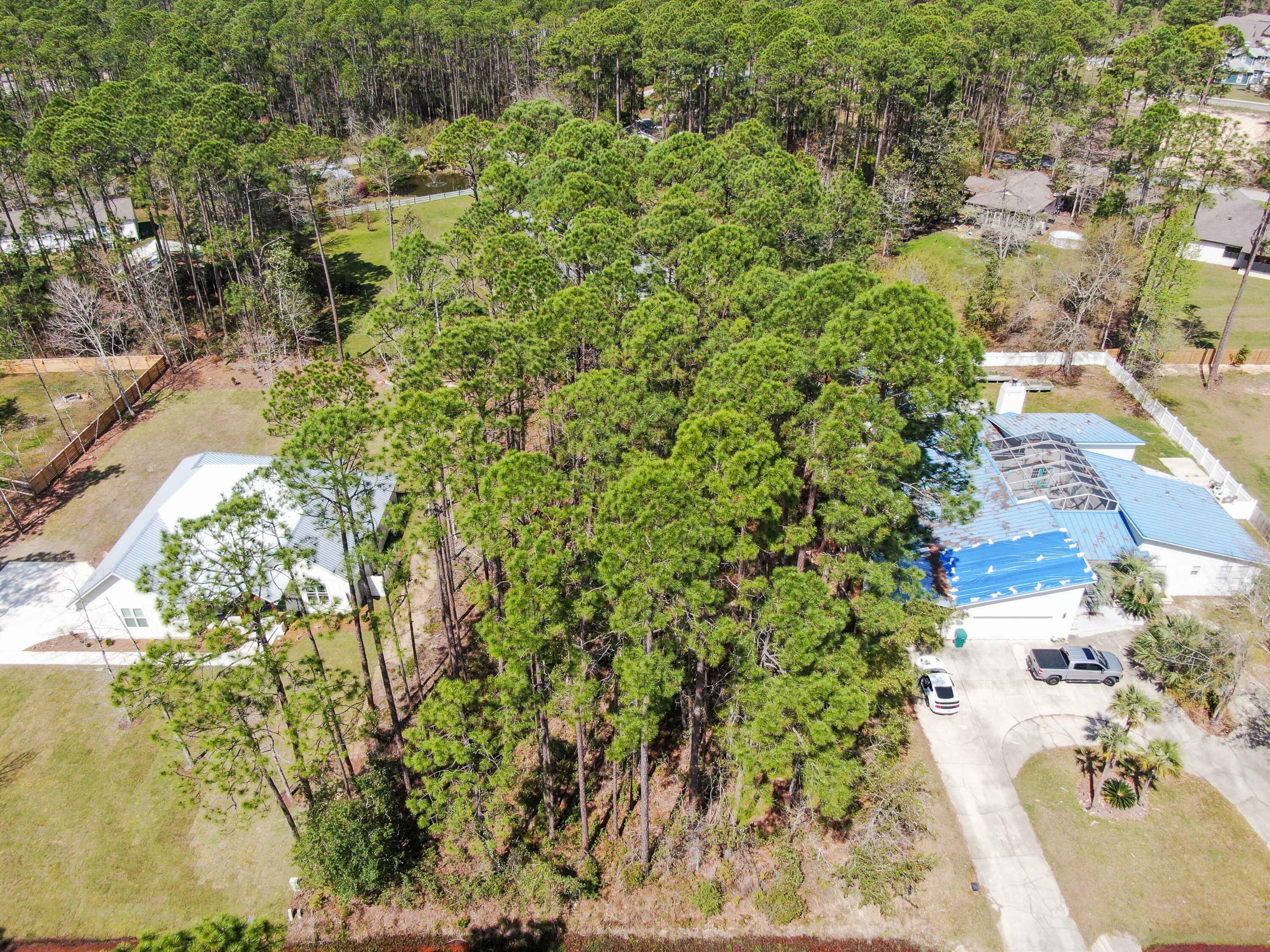 LAGRANGE SHORES - Land