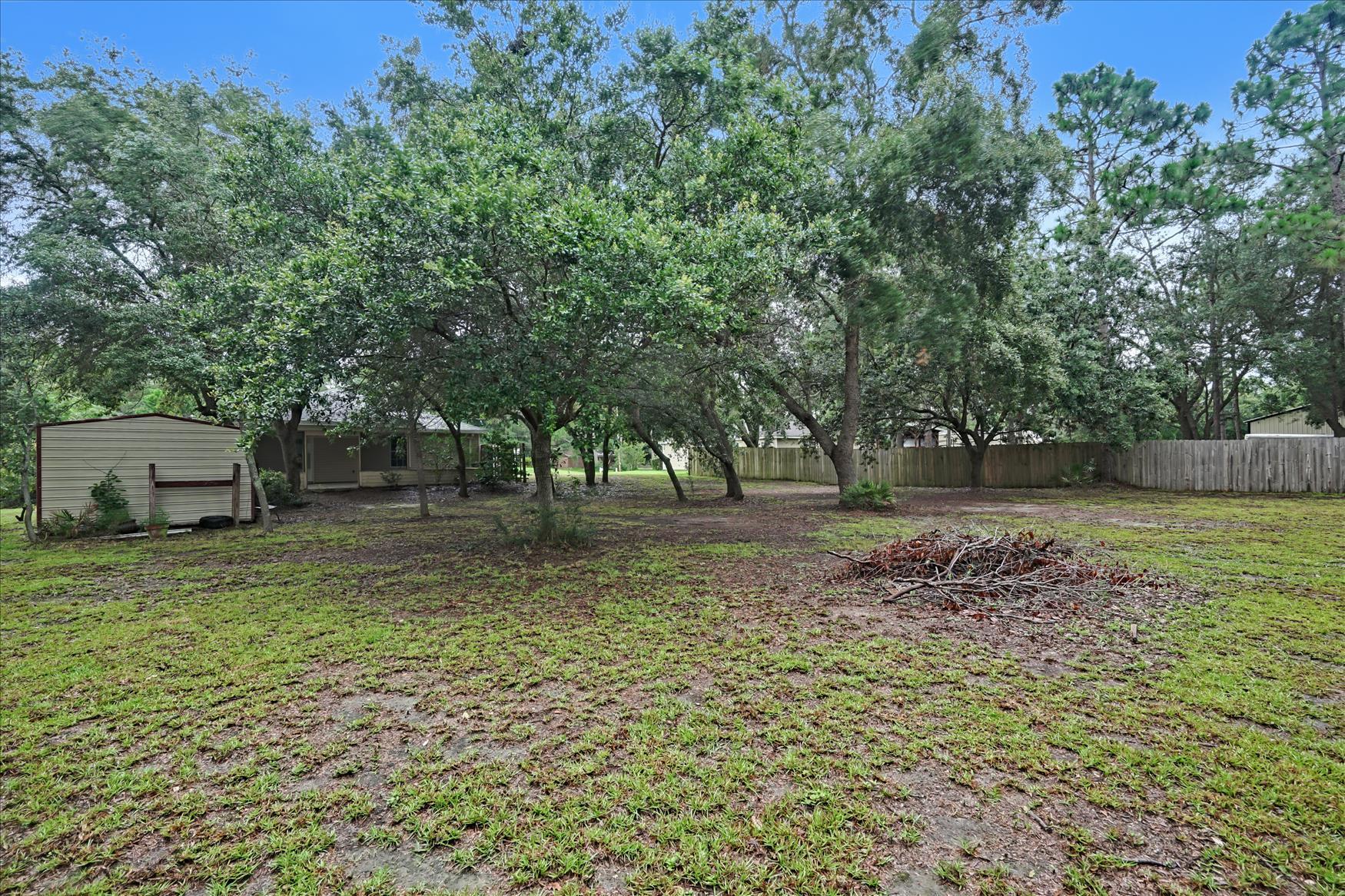 NAVARRE S/D 2ND ADDN - Residential