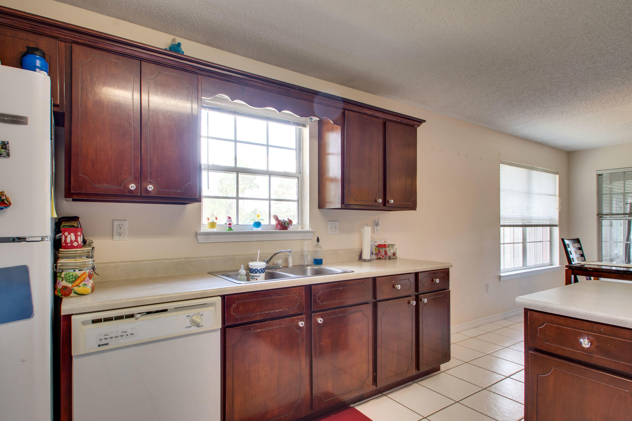 NORTHVIEW ESTATES 3RD ADDN - Residential