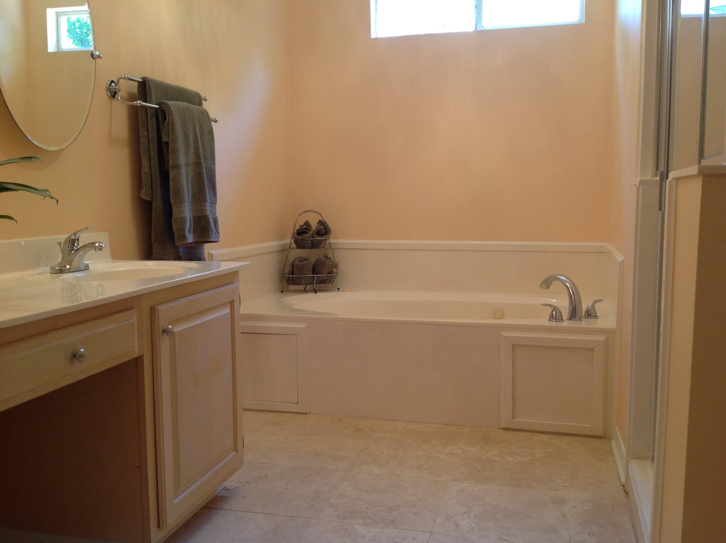 PALM SHORES - Residential