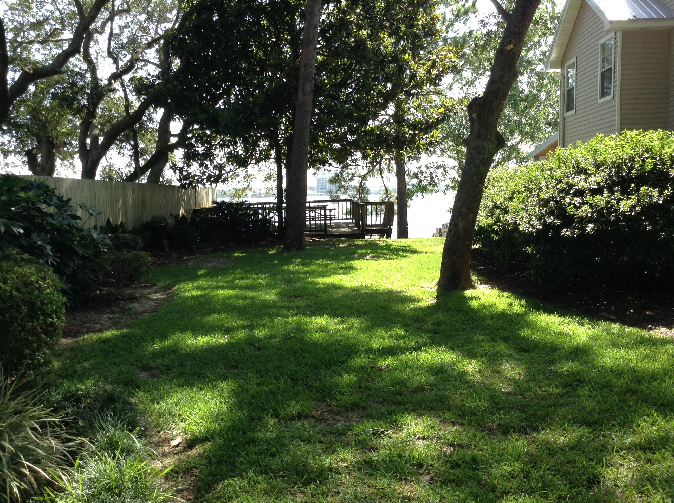 PALM SHORES - Residential