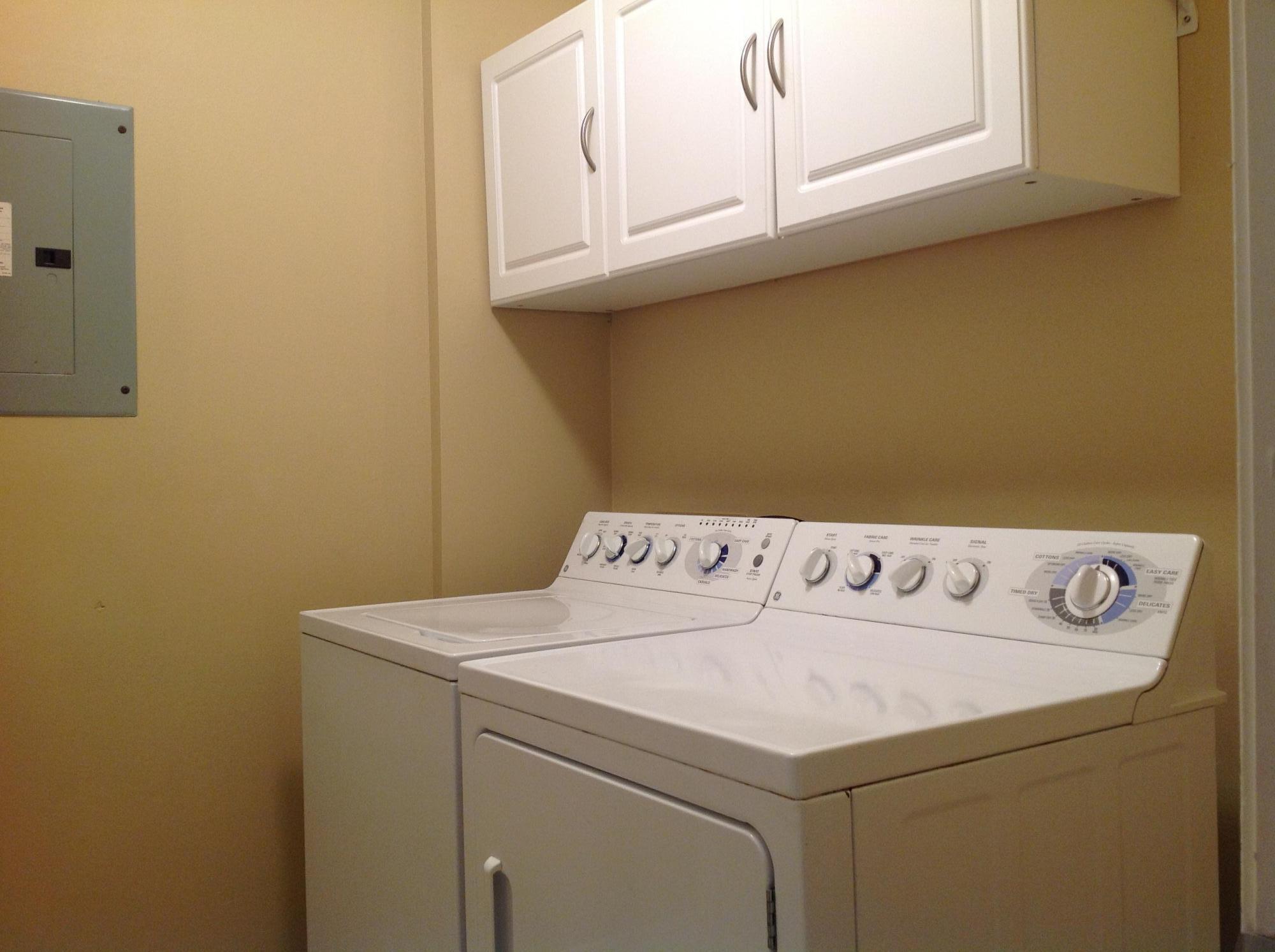 PALM SHORES - Residential