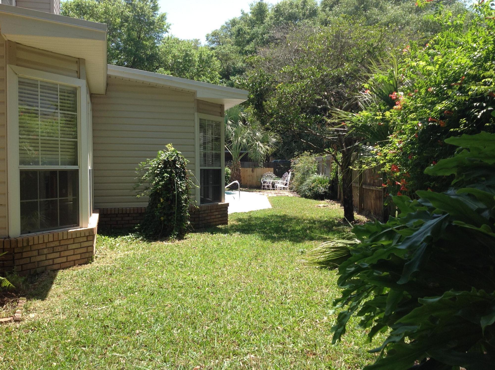 PALM SHORES - Residential