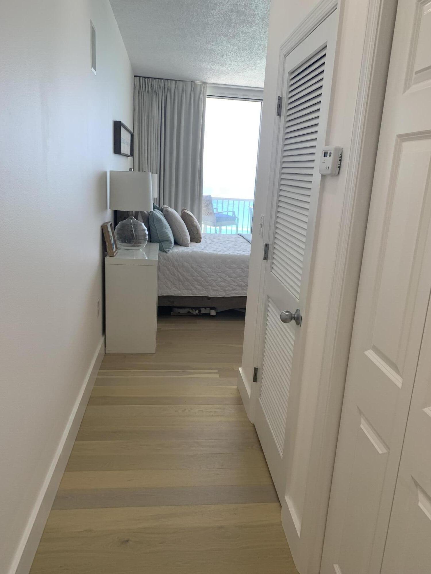 MAJESTIC BEACH TOWERS I - Residential