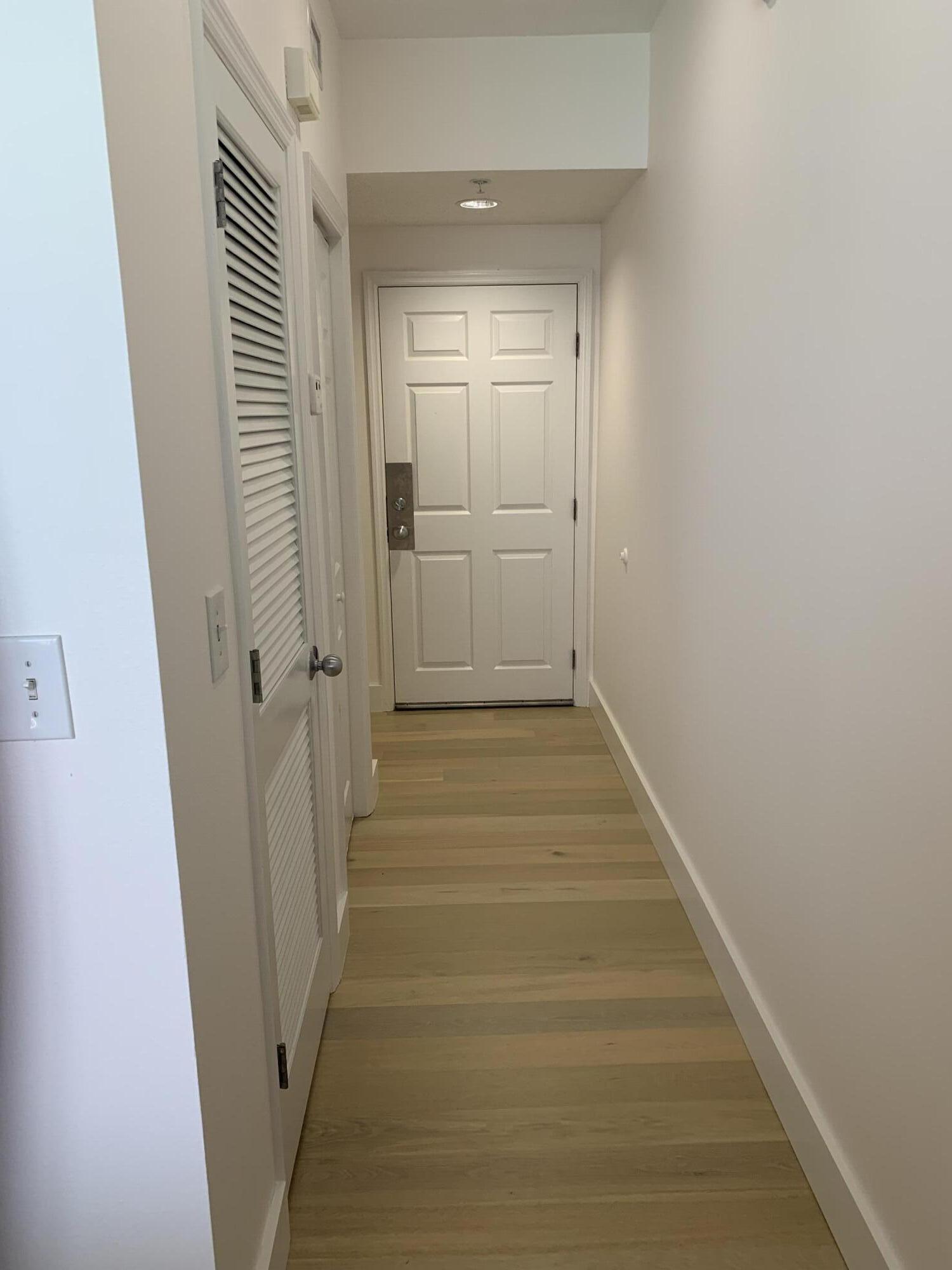 MAJESTIC BEACH TOWERS I - Residential