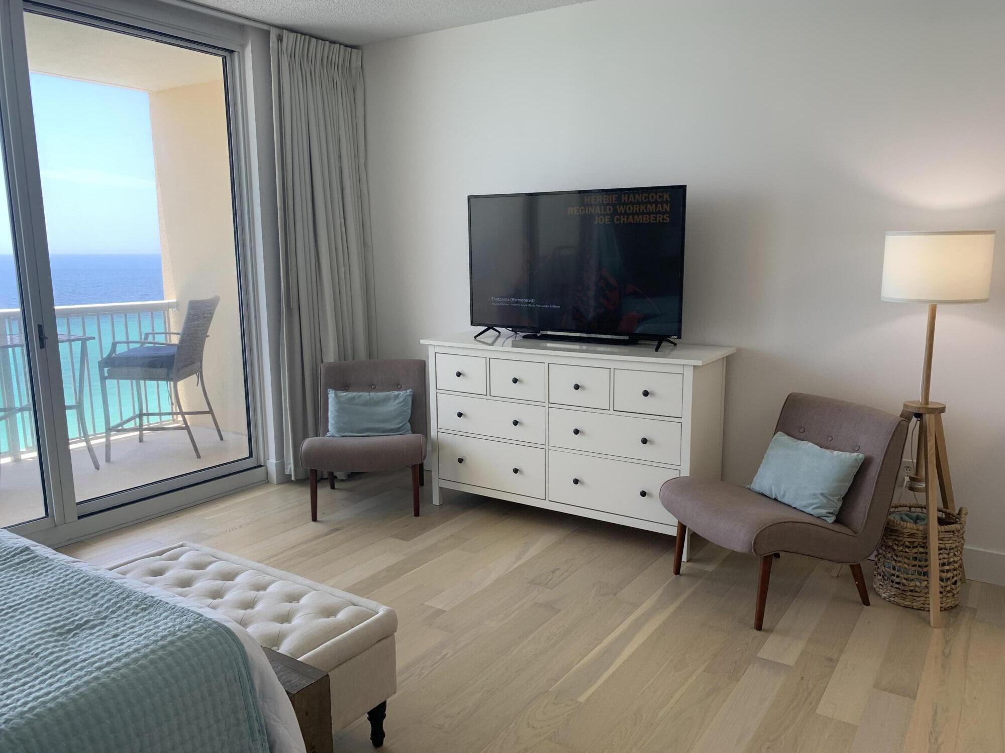 MAJESTIC BEACH TOWERS I - Residential