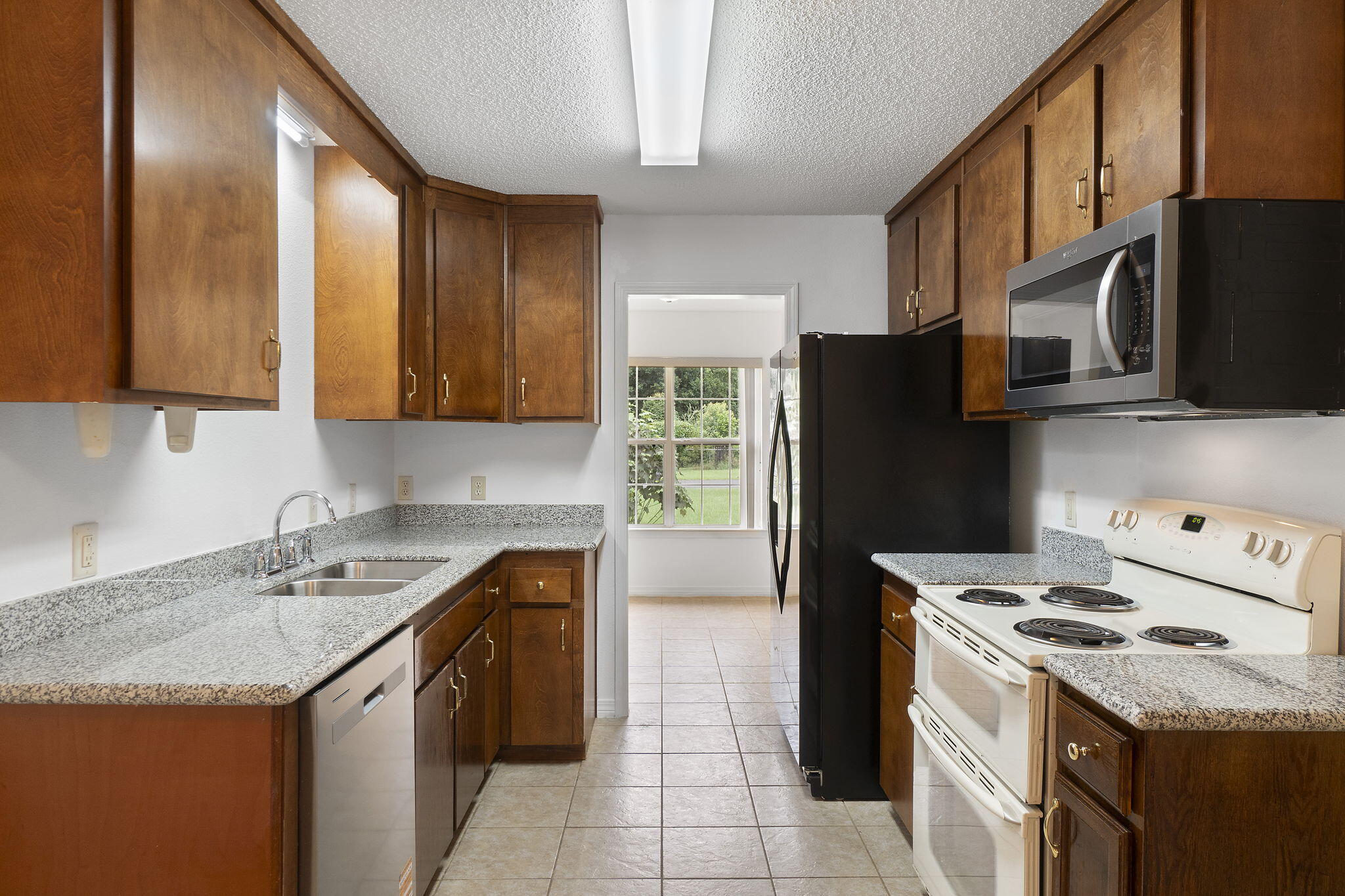 OAKFIELD ACRES - Residential