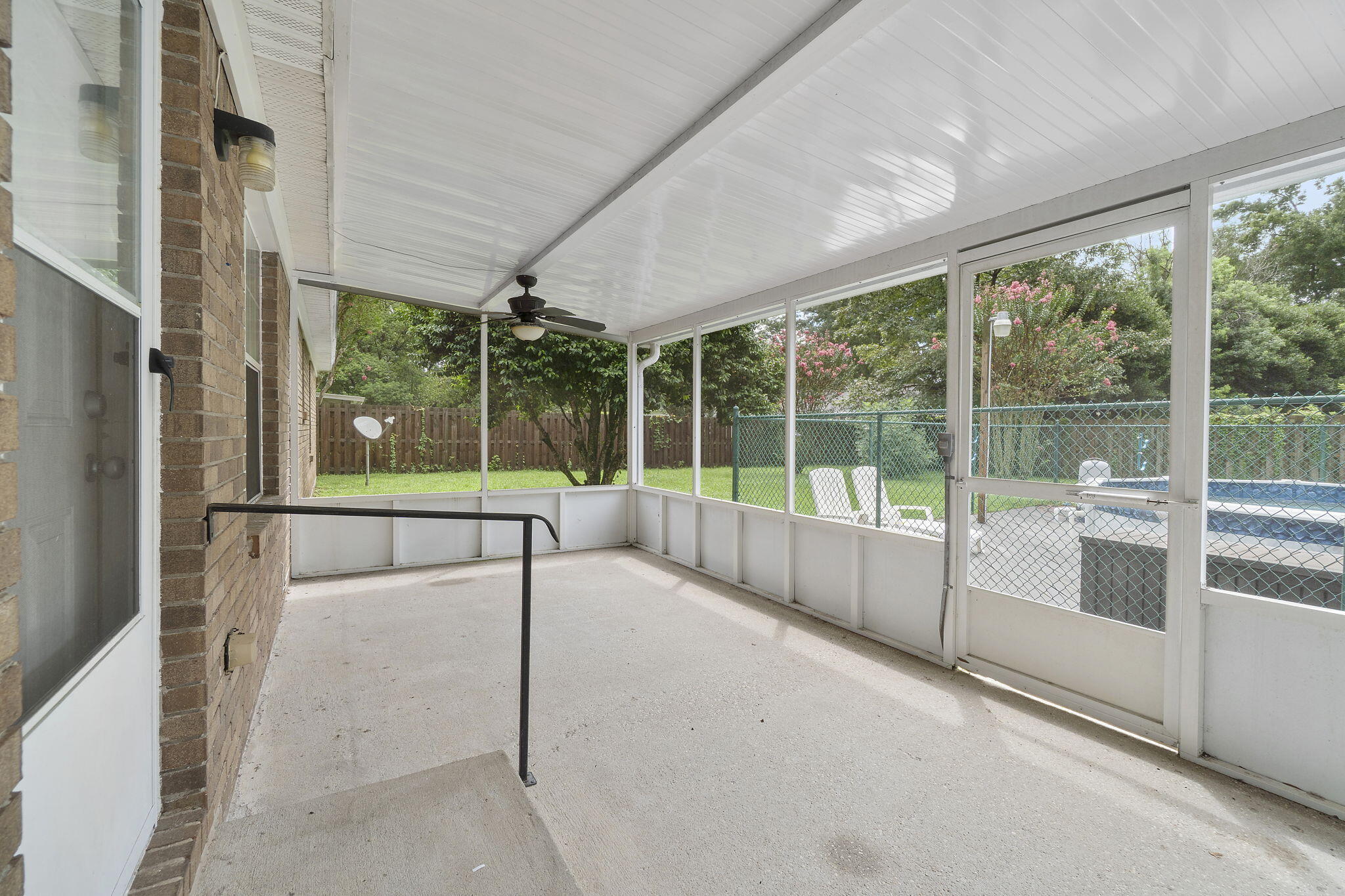 OAKFIELD ACRES - Residential