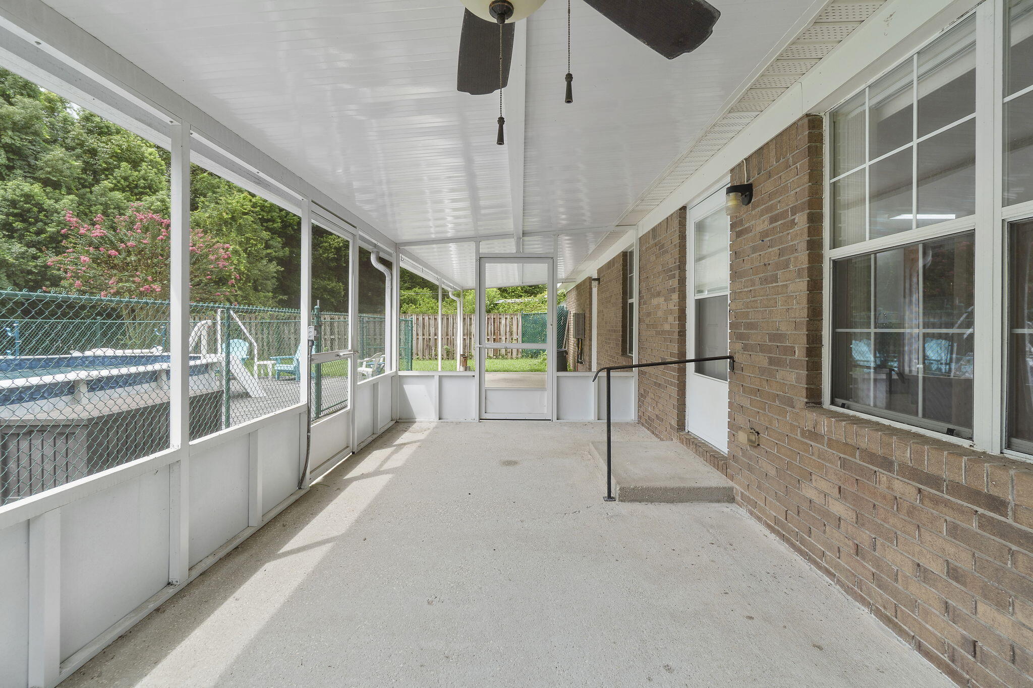 OAKFIELD ACRES - Residential