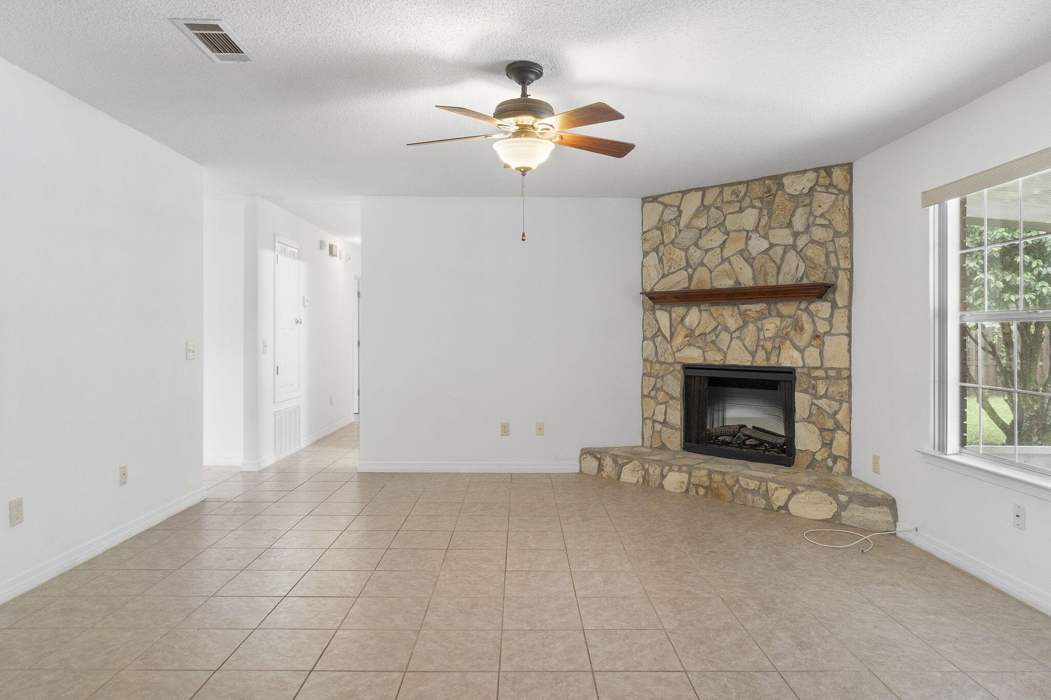 OAKFIELD ACRES - Residential